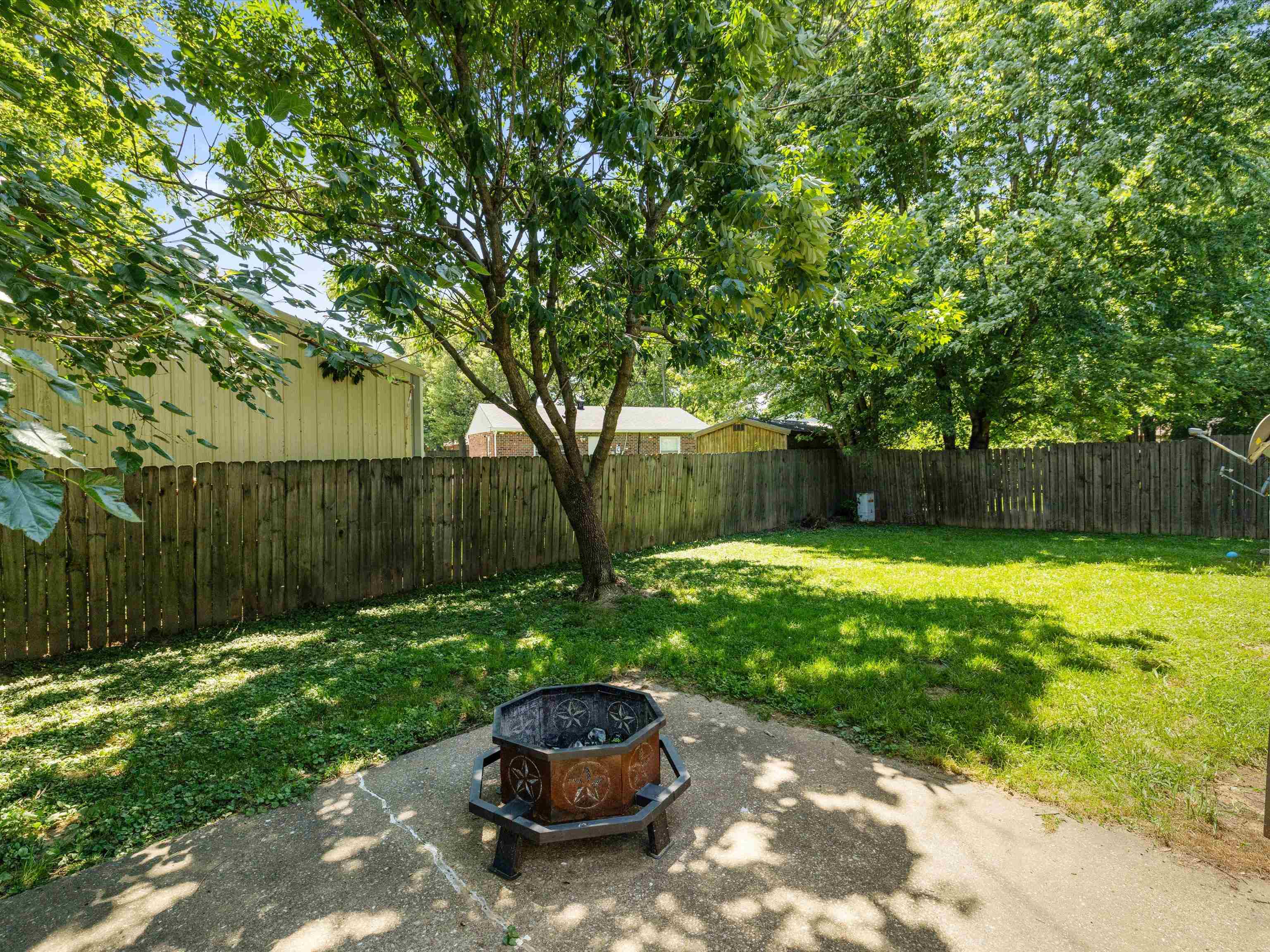 2292 Yates Dr, Owensboro, Kentucky 42301-0000, 3 Bedrooms Bedrooms, ,2 BathroomsBathrooms,Single Family Residence,For Sale,Yates Dr,95012