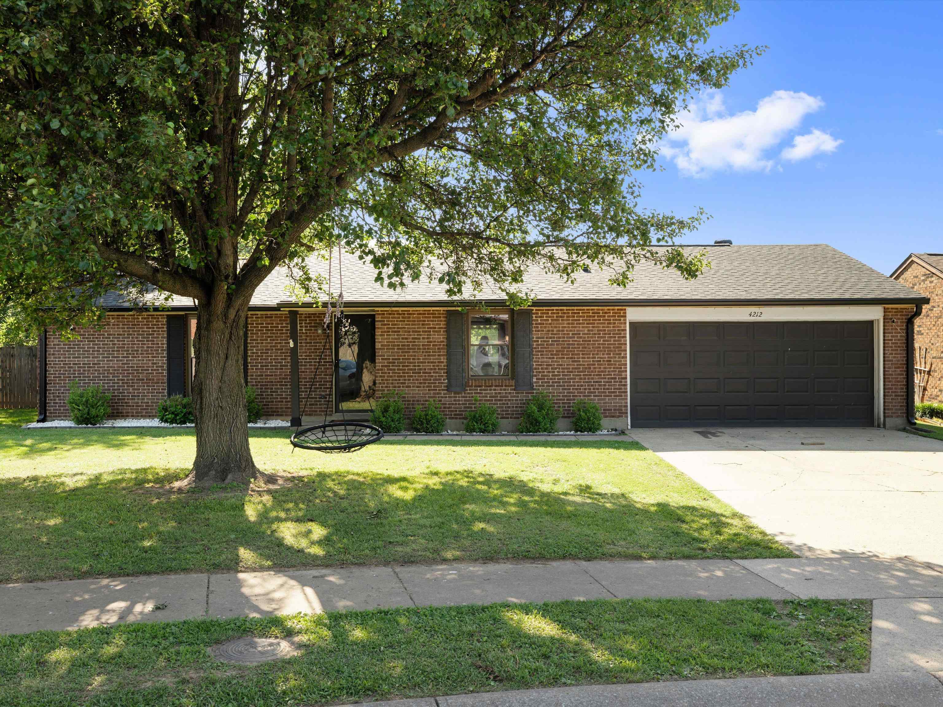 4212 Settlers Pt, Owensboro, Kentucky 42303, 2 Bedrooms Bedrooms, ,1 BathroomBathrooms,Single Family Residence,For Sale,Settlers Pt,95013