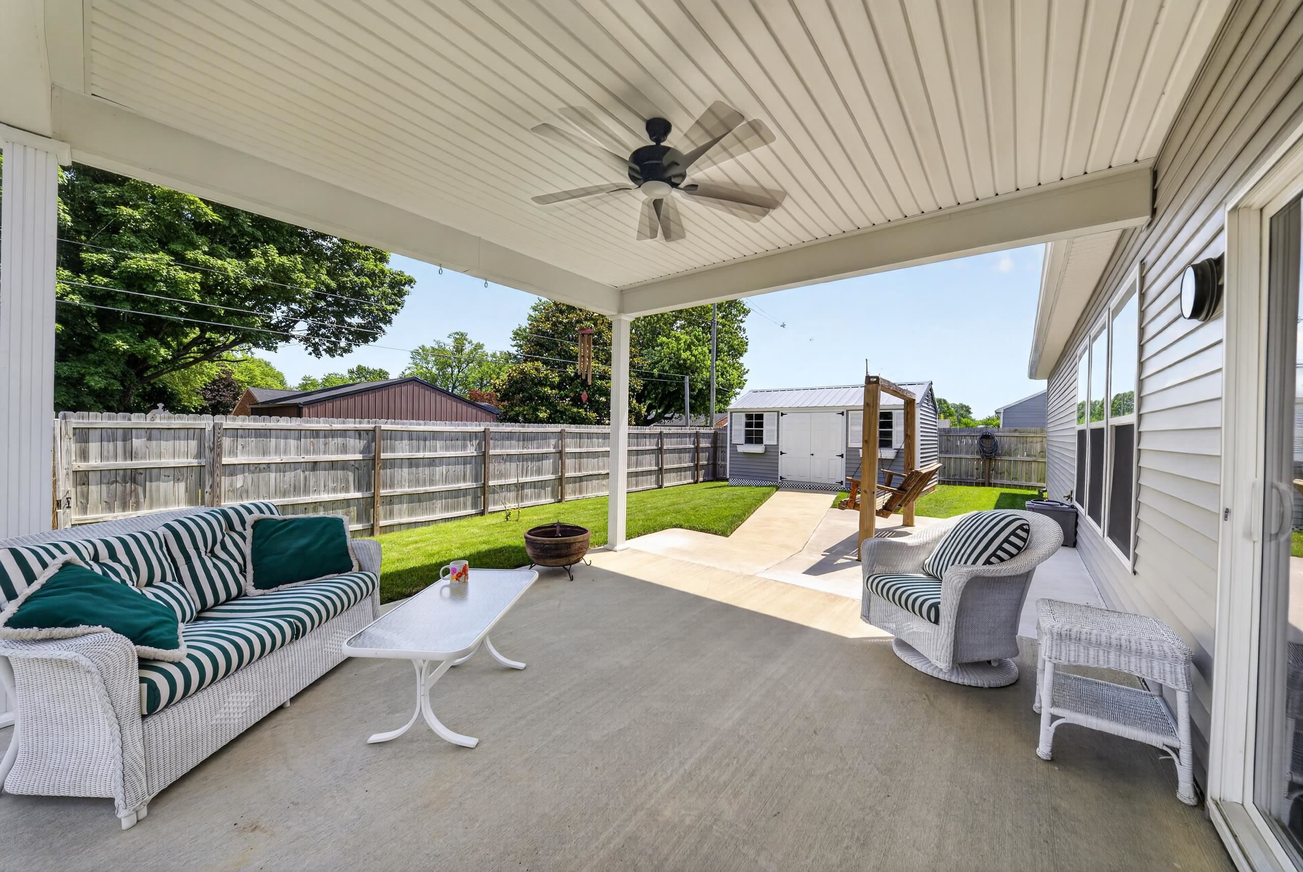 2226 Monroe Ave, Owensboro, Kentucky 42301, 3 Bedrooms Bedrooms, ,2 BathroomsBathrooms,Single Family Residence,For Sale,Monroe Ave,95036