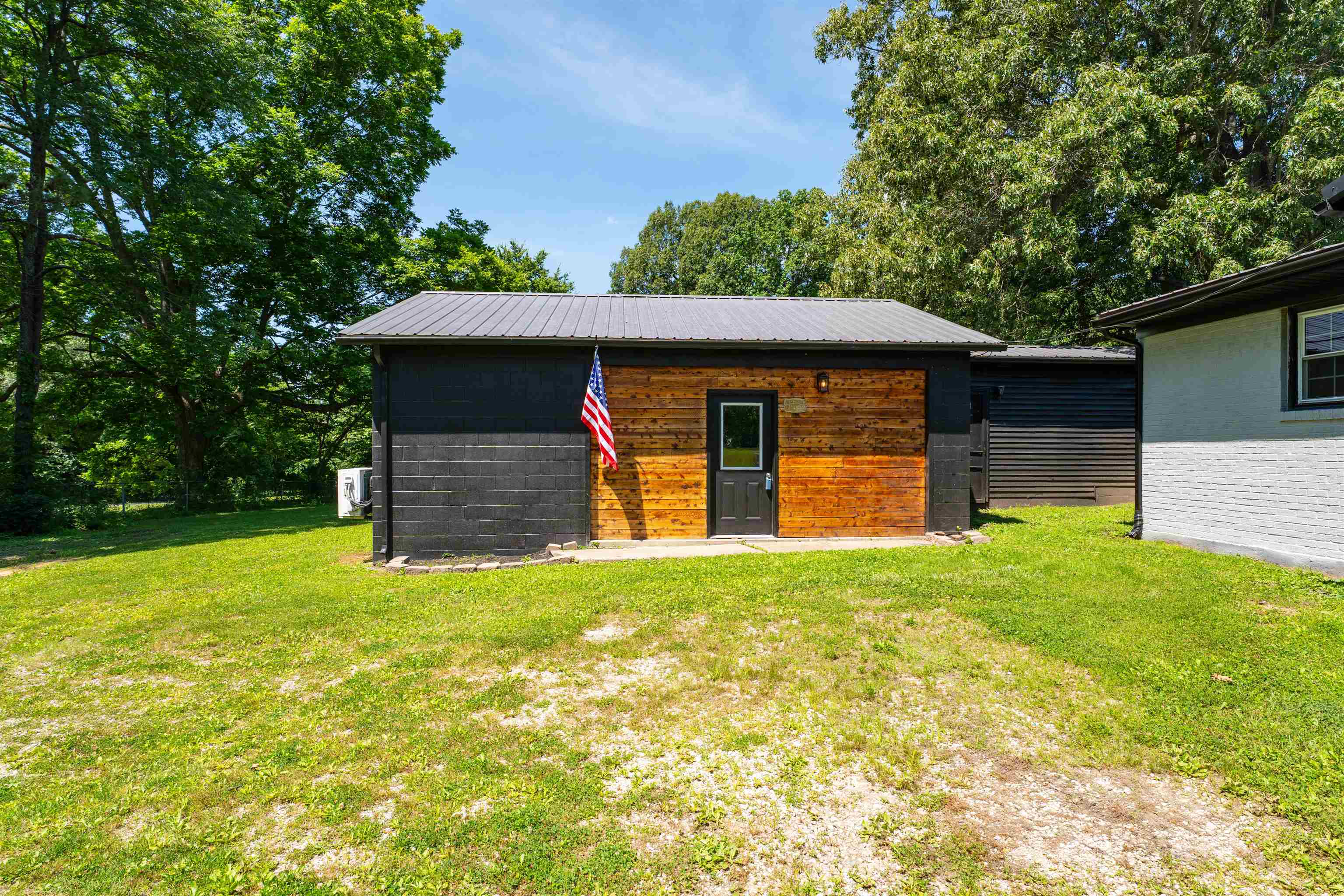 9610 US 231, Utica, Kentucky 42376, 4 Bedrooms Bedrooms, ,2 BathroomsBathrooms,Single Family Residence,For Sale,US 231,95057