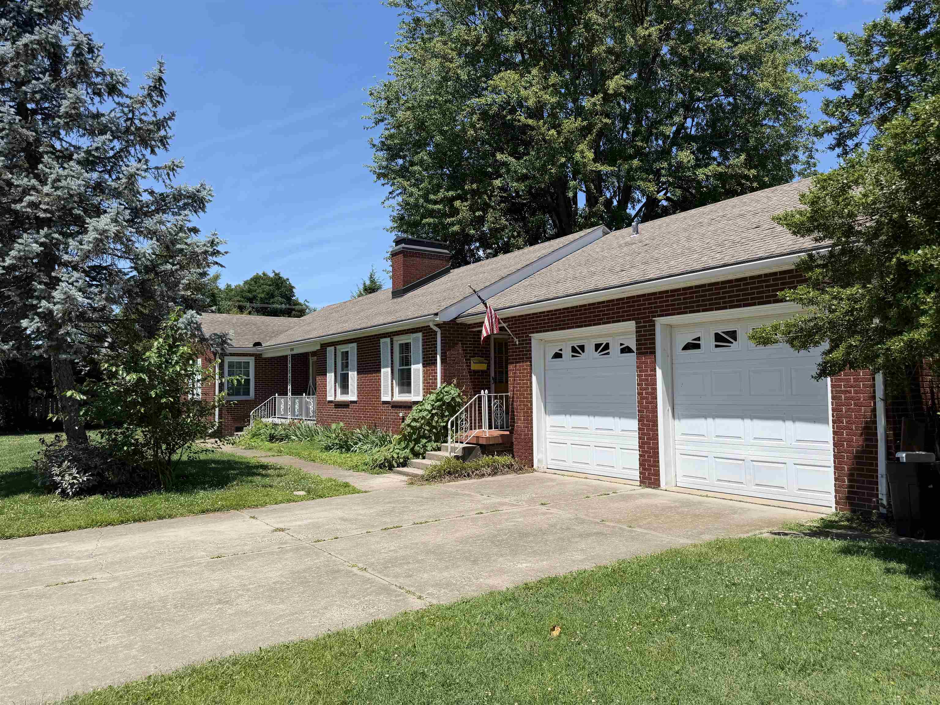1315 Ford Avenue, Owensboro, Kentucky 42301, 2 Bedrooms Bedrooms, ,2 BathroomsBathrooms,Single Family Residence,For Sale,Ford Avenue,95059