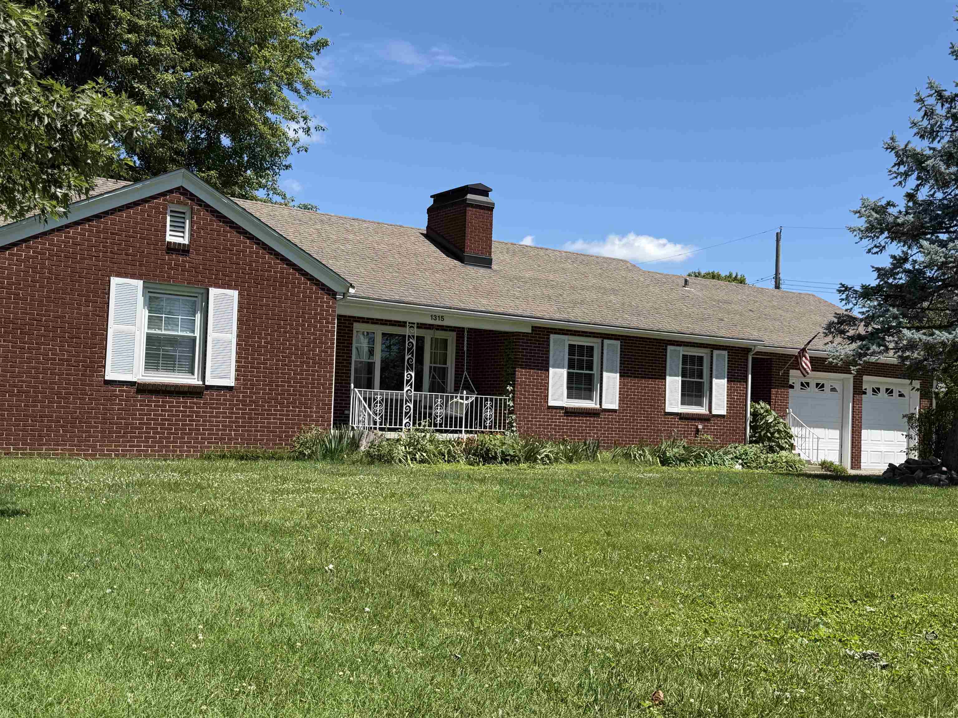 1315 Ford Avenue, Owensboro, Kentucky 42301, 2 Bedrooms Bedrooms, ,2 BathroomsBathrooms,Single Family Residence,For Sale,Ford Avenue,95059