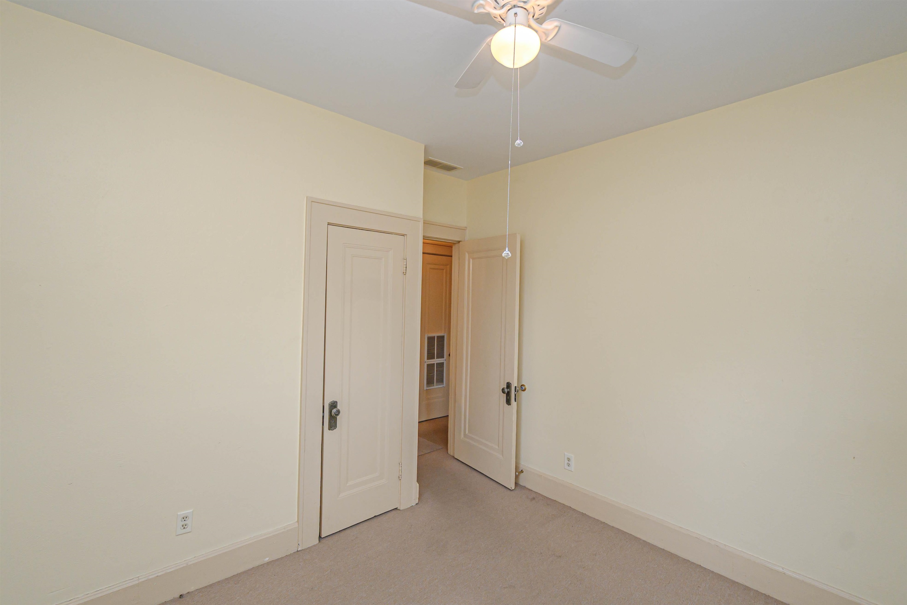 1121 Scherm Rd, Owensboro, Kentucky 42303-6052, ,Mixed Use,For Sale,Scherm Rd,95066