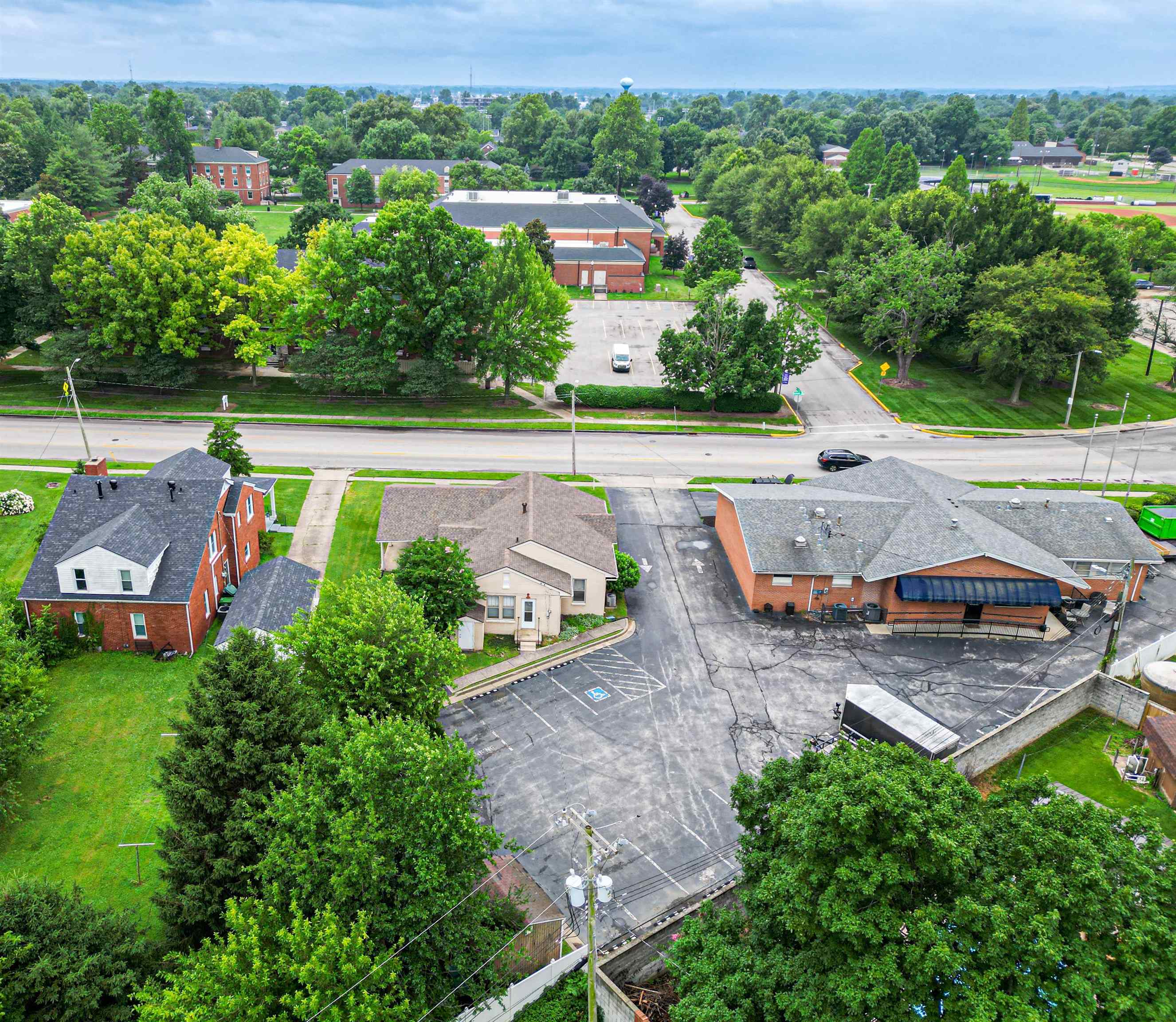 1121 Scherm Rd, Owensboro, Kentucky 42303-6052, ,Mixed Use,For Sale,Scherm Rd,95066