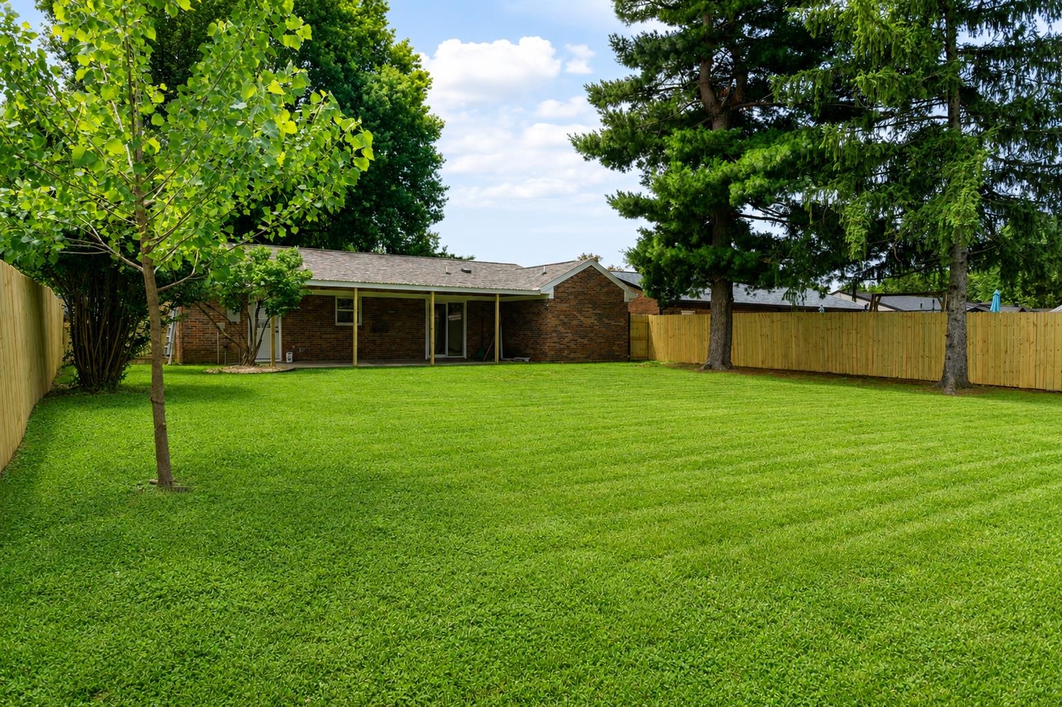 3519 Dove Loop, Owensboro, Kentucky 42303-2463, 3 Bedrooms Bedrooms, ,2 BathroomsBathrooms,Single Family Residence,For Sale,Dove Loop,95077