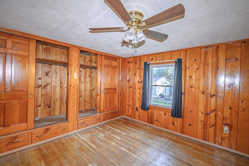 1826 Hughes Ave, Owensboro, Kentucky 42303, 2 Bedrooms Bedrooms, ,1 BathroomBathrooms,Single Family Residence,For Sale,Hughes Ave,95091