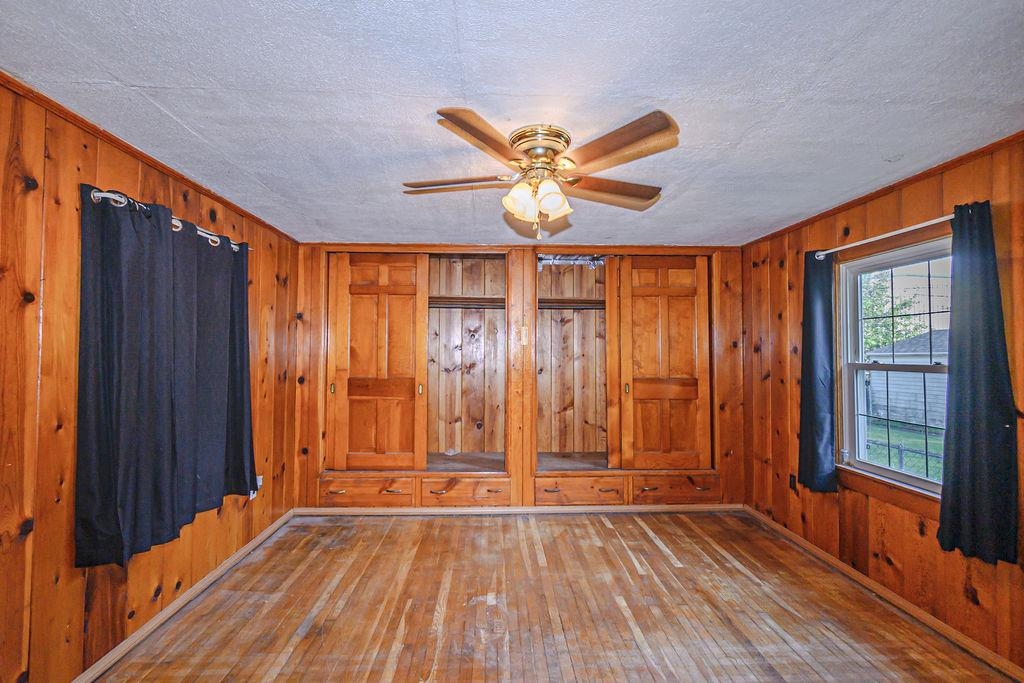 1826 Hughes Ave, Owensboro, Kentucky 42303, 2 Bedrooms Bedrooms, ,1 BathroomBathrooms,Single Family Residence,For Sale,Hughes Ave,95091