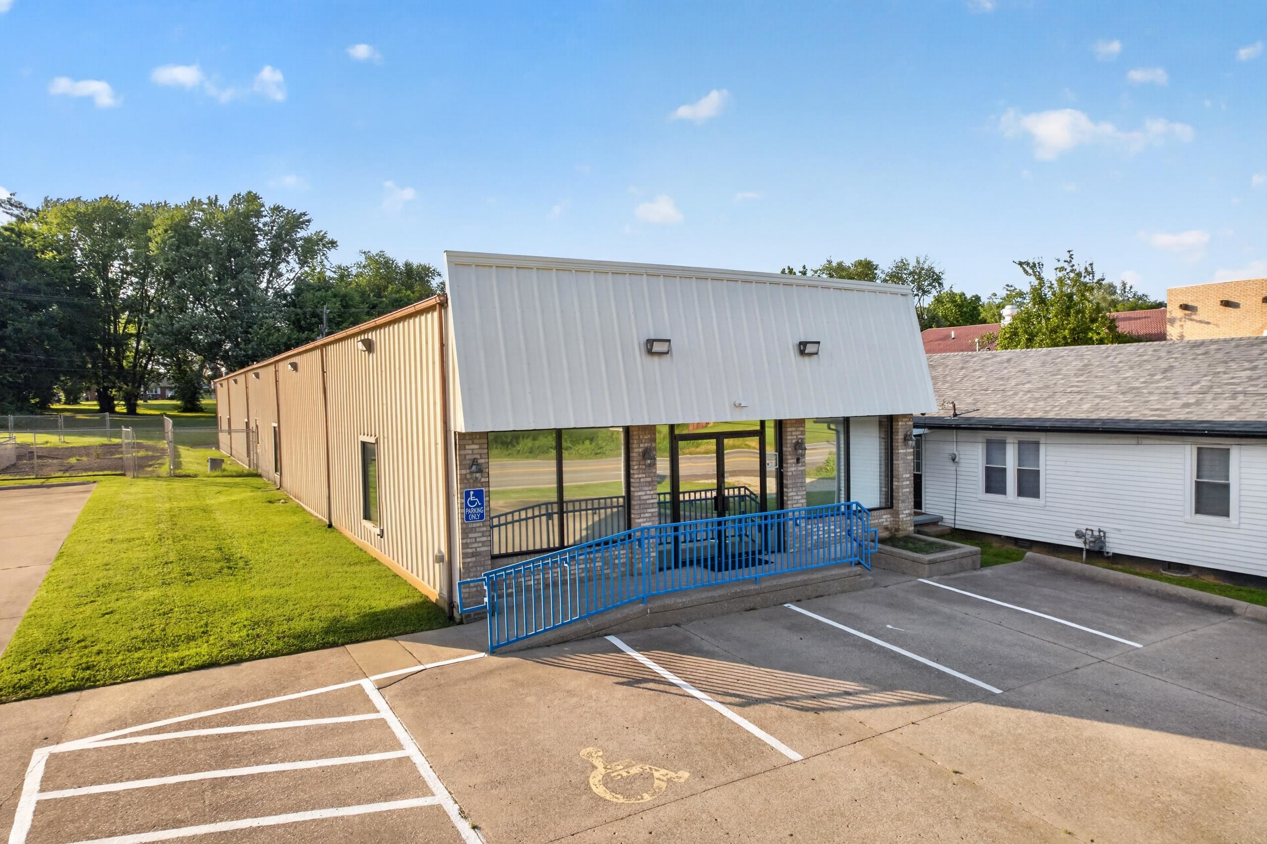 1651 Green St, Henderson, Kentucky 42420, ,Business,For Sale,Green St,95103