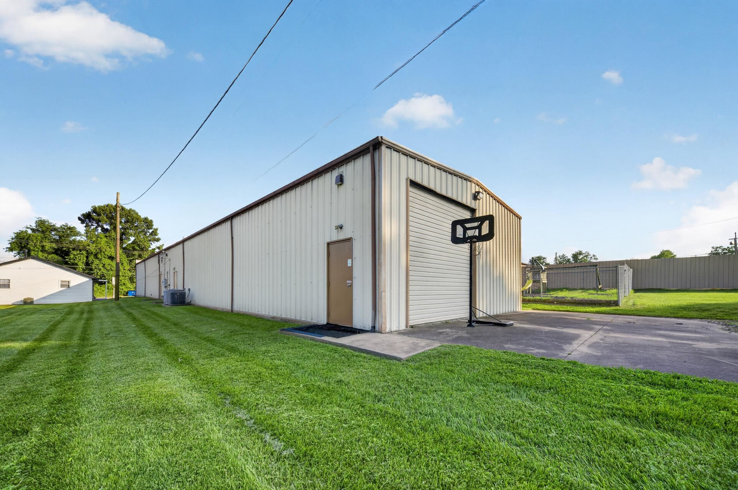 1651 Green St, Henderson, Kentucky 42420, ,Business,For Sale,Green St,95103