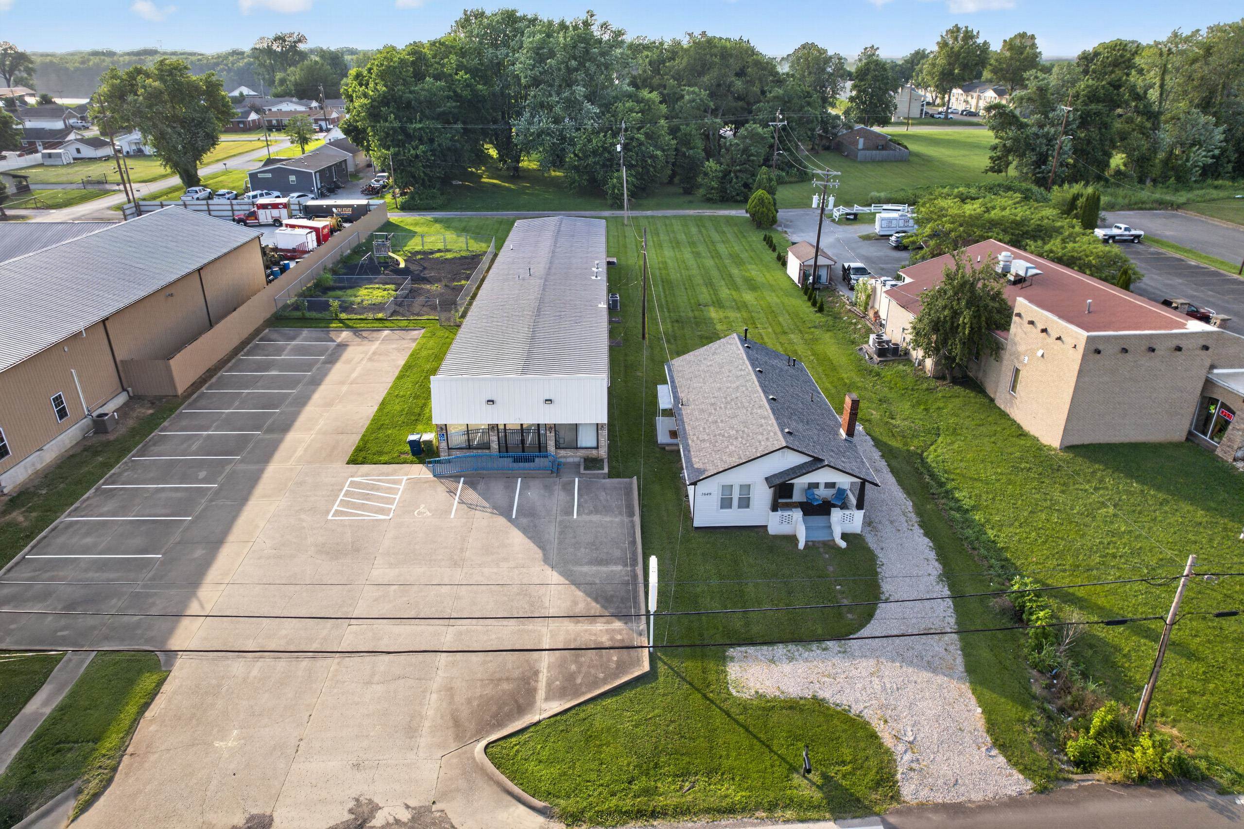 1651 Green St, Henderson, Kentucky 42420, ,Business,For Sale,Green St,95103