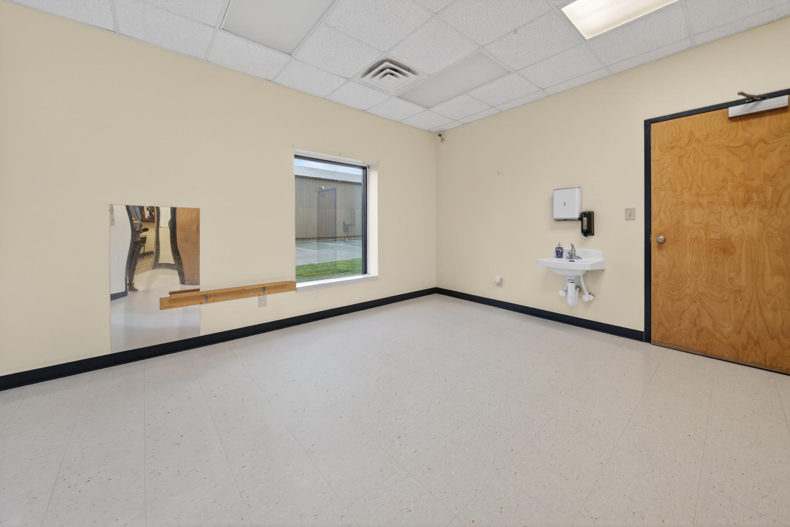 1651 Green St, Henderson, Kentucky 42420, ,Business,For Sale,Green St,95103