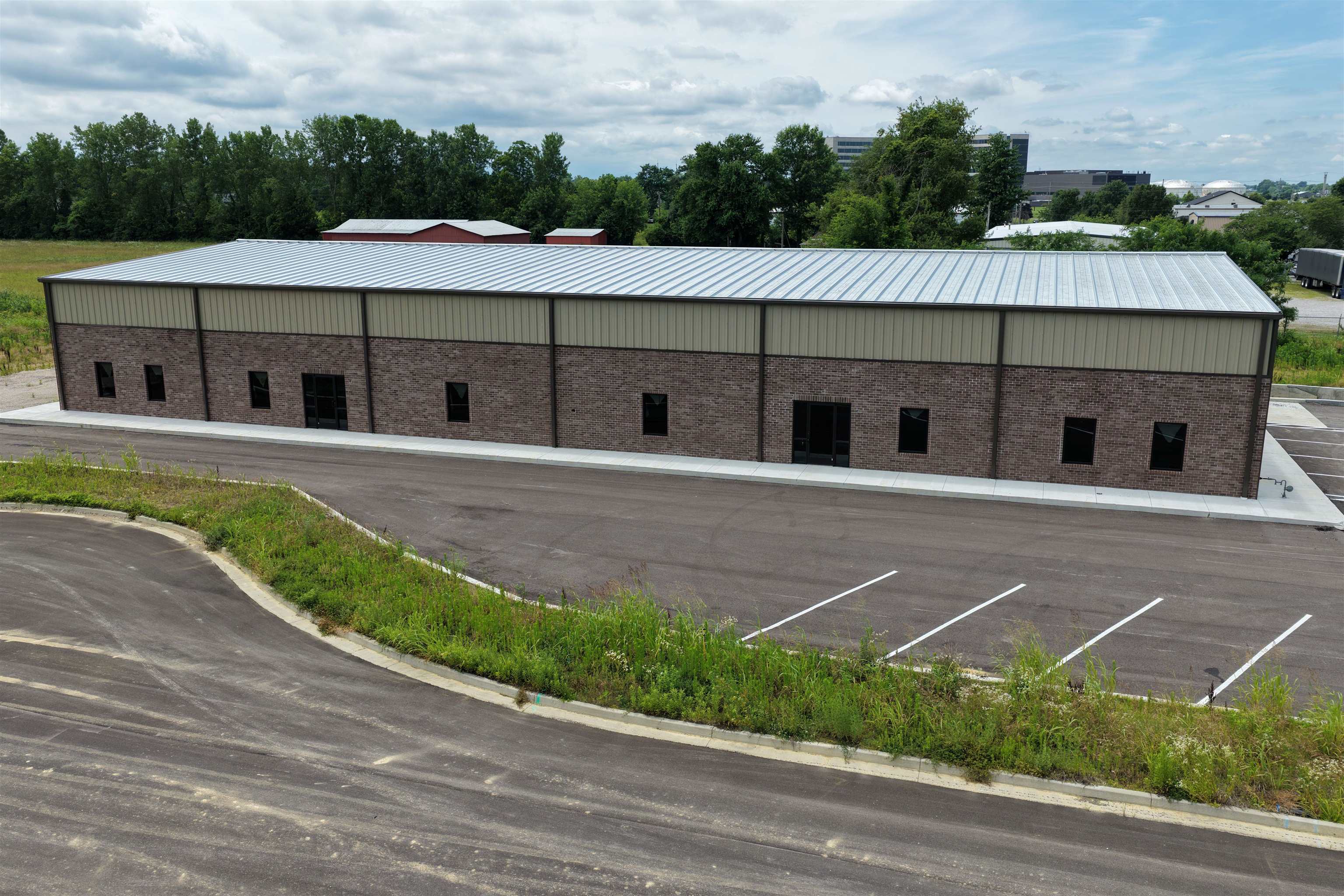 4050 Downwind Dr, Owensboro, Kentucky 42303, ,Warehouse,For Sale,Downwind Dr,95115