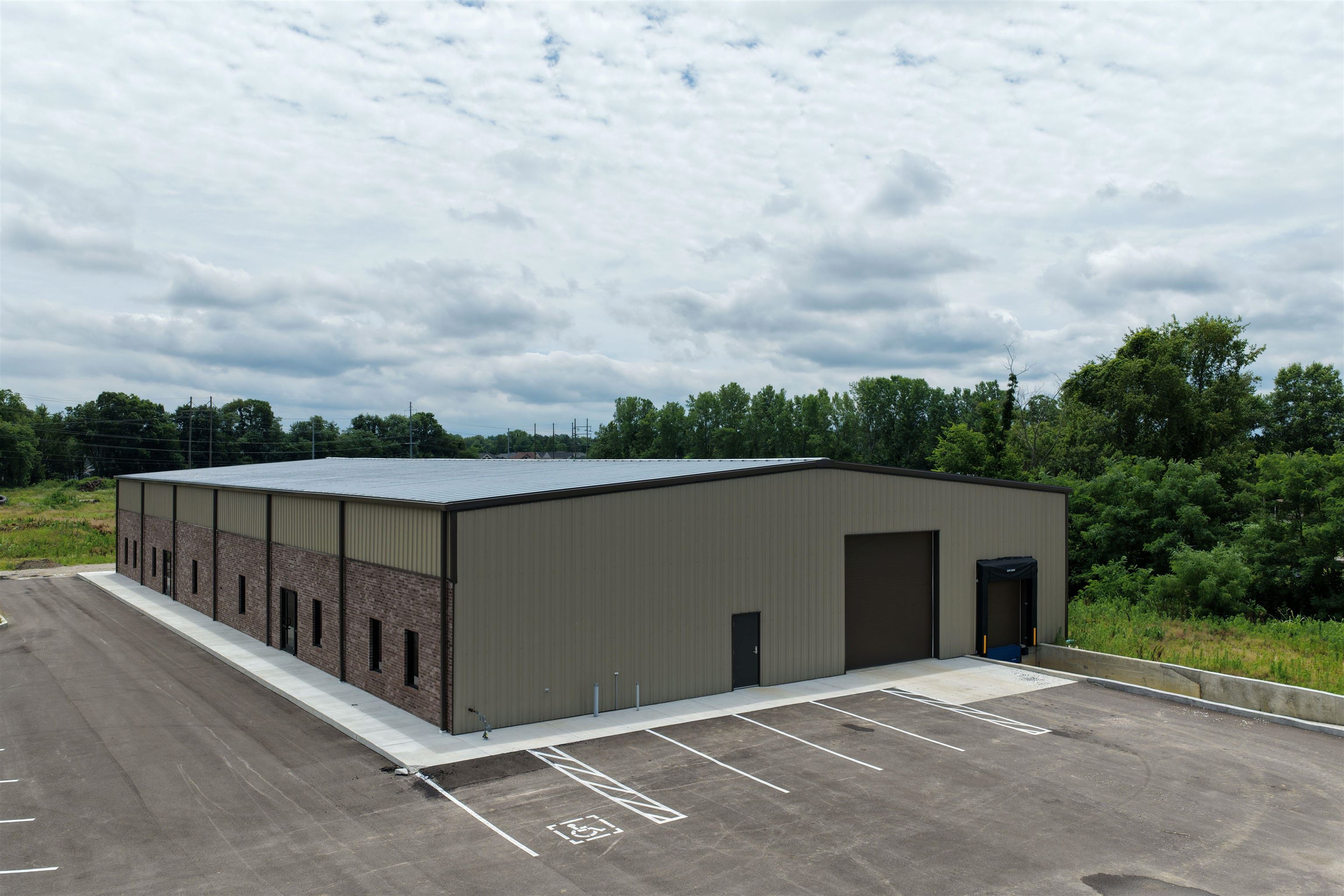 4050 Downwind Dr, Owensboro, Kentucky 42303, ,Warehouse,For Sale,Downwind Dr,95115