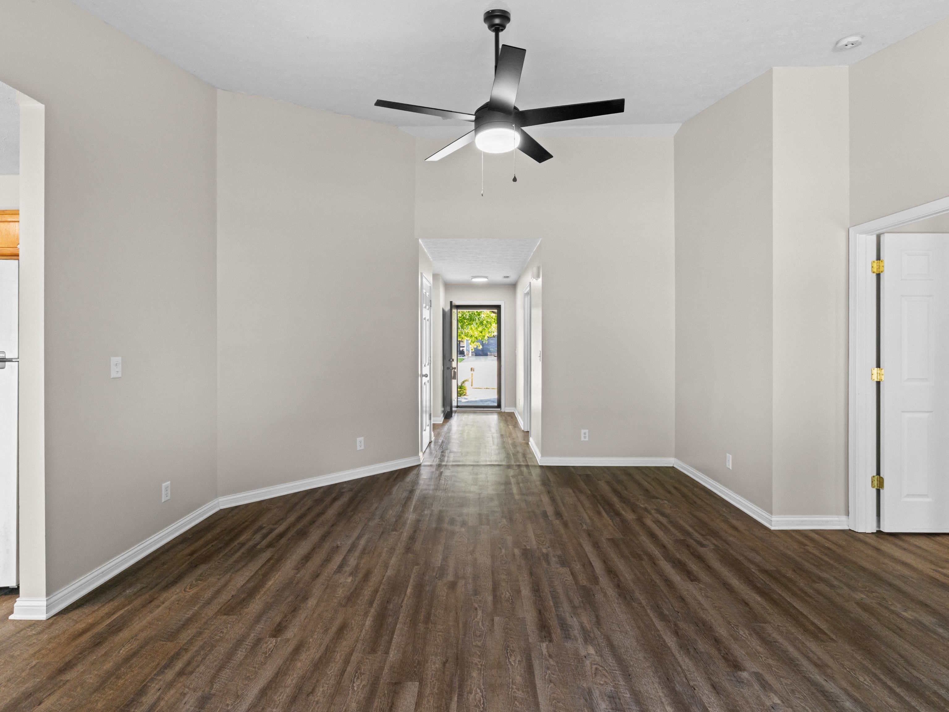 2612 Landing Terrace, Owensboro, Kentucky 42303-2213, 3 Bedrooms Bedrooms, ,2 BathroomsBathrooms,Single Family Residence,For Sale,Landing Terrace,95121