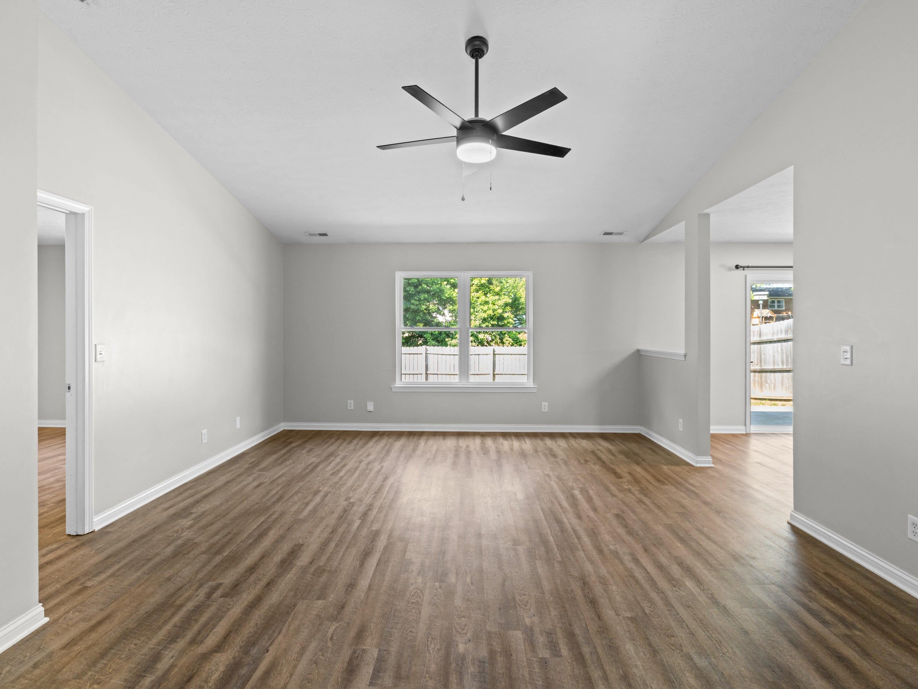 2612 Landing Terrace, Owensboro, Kentucky 42303-2213, 3 Bedrooms Bedrooms, ,2 BathroomsBathrooms,Single Family Residence,For Sale,Landing Terrace,95121