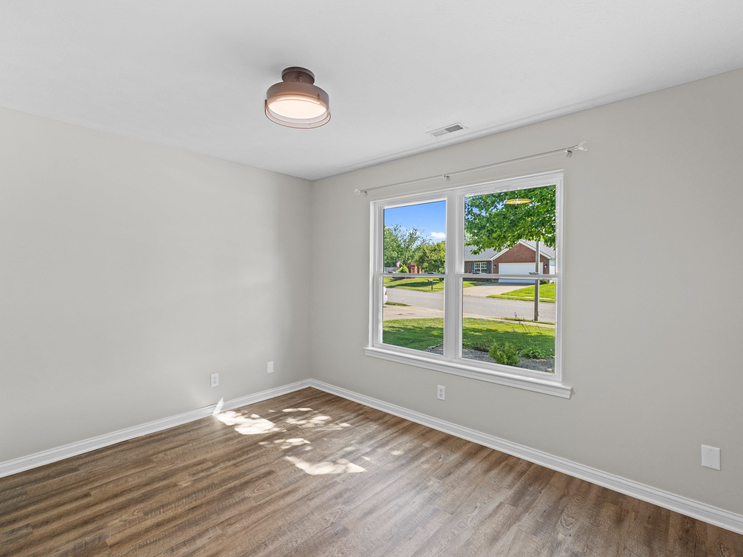 2612 Landing Terrace, Owensboro, Kentucky 42303-2213, 3 Bedrooms Bedrooms, ,2 BathroomsBathrooms,Single Family Residence,For Sale,Landing Terrace,95121