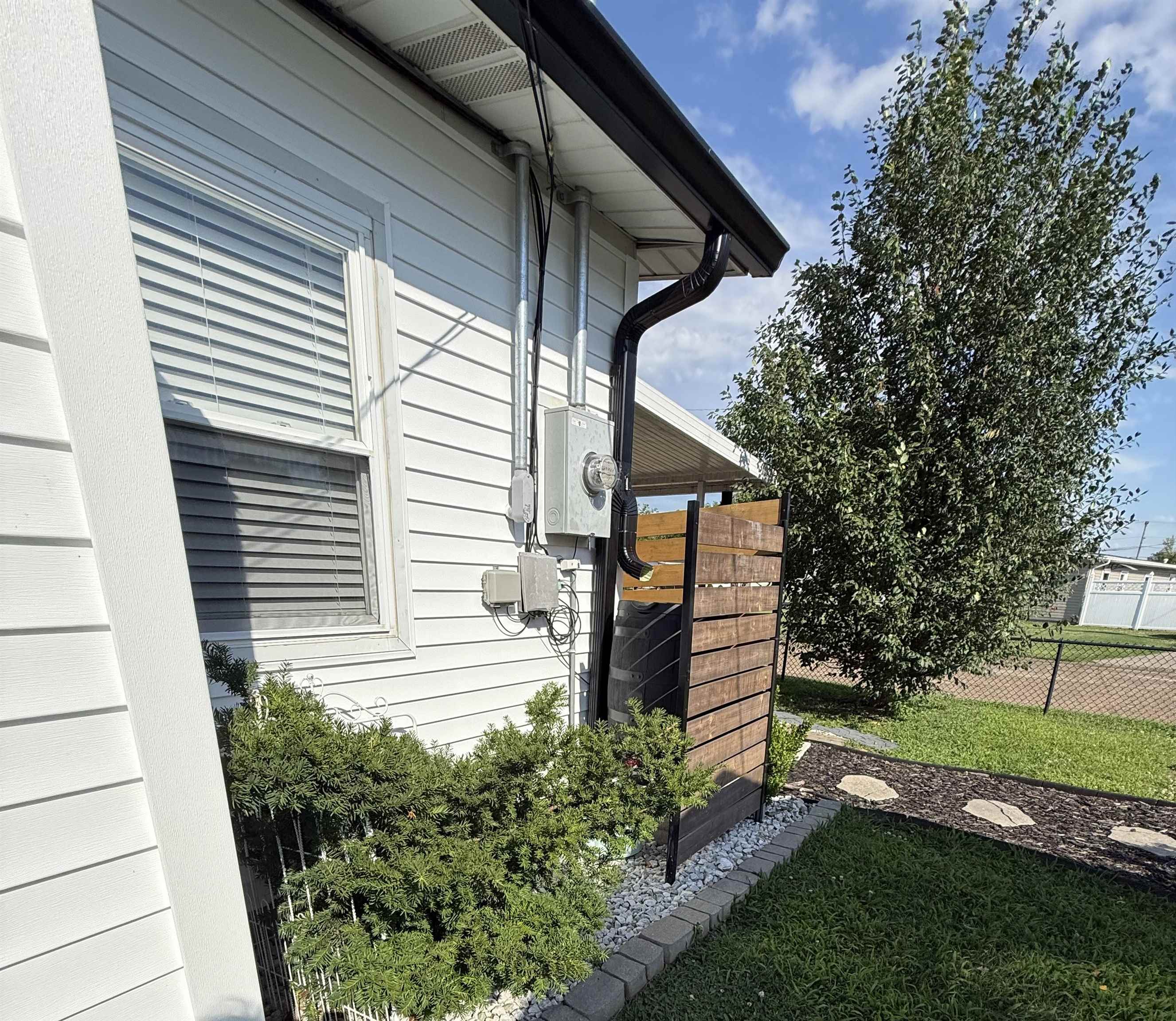 726 Delray St., Owensboro, Kentucky 42301, 3 Bedrooms Bedrooms, ,1 BathroomBathrooms,Single Family Residence,For Sale,Delray St.,95124