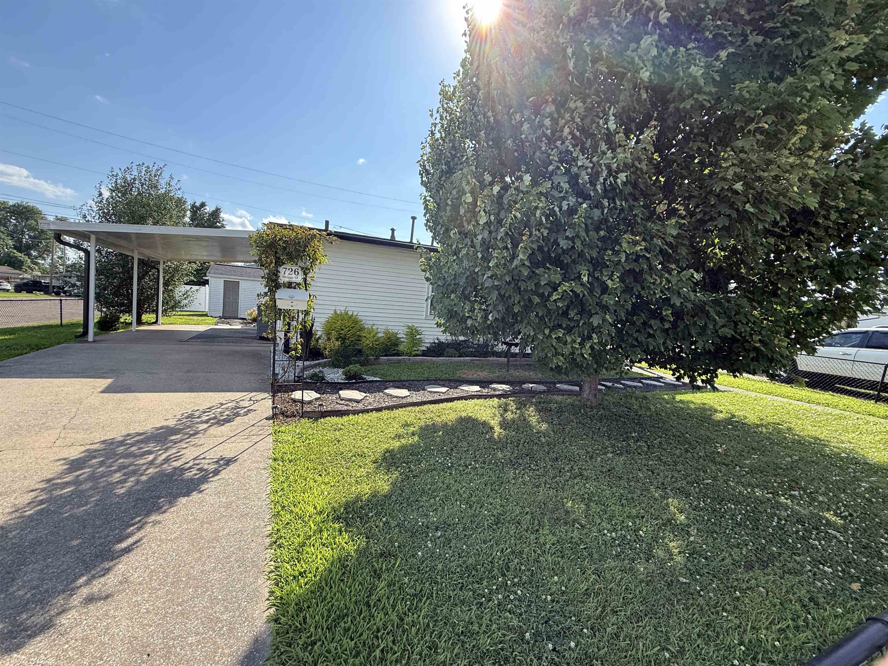 726 Delray St., Owensboro, Kentucky 42301, 3 Bedrooms Bedrooms, ,1 BathroomBathrooms,Single Family Residence,For Sale,Delray St.,95124