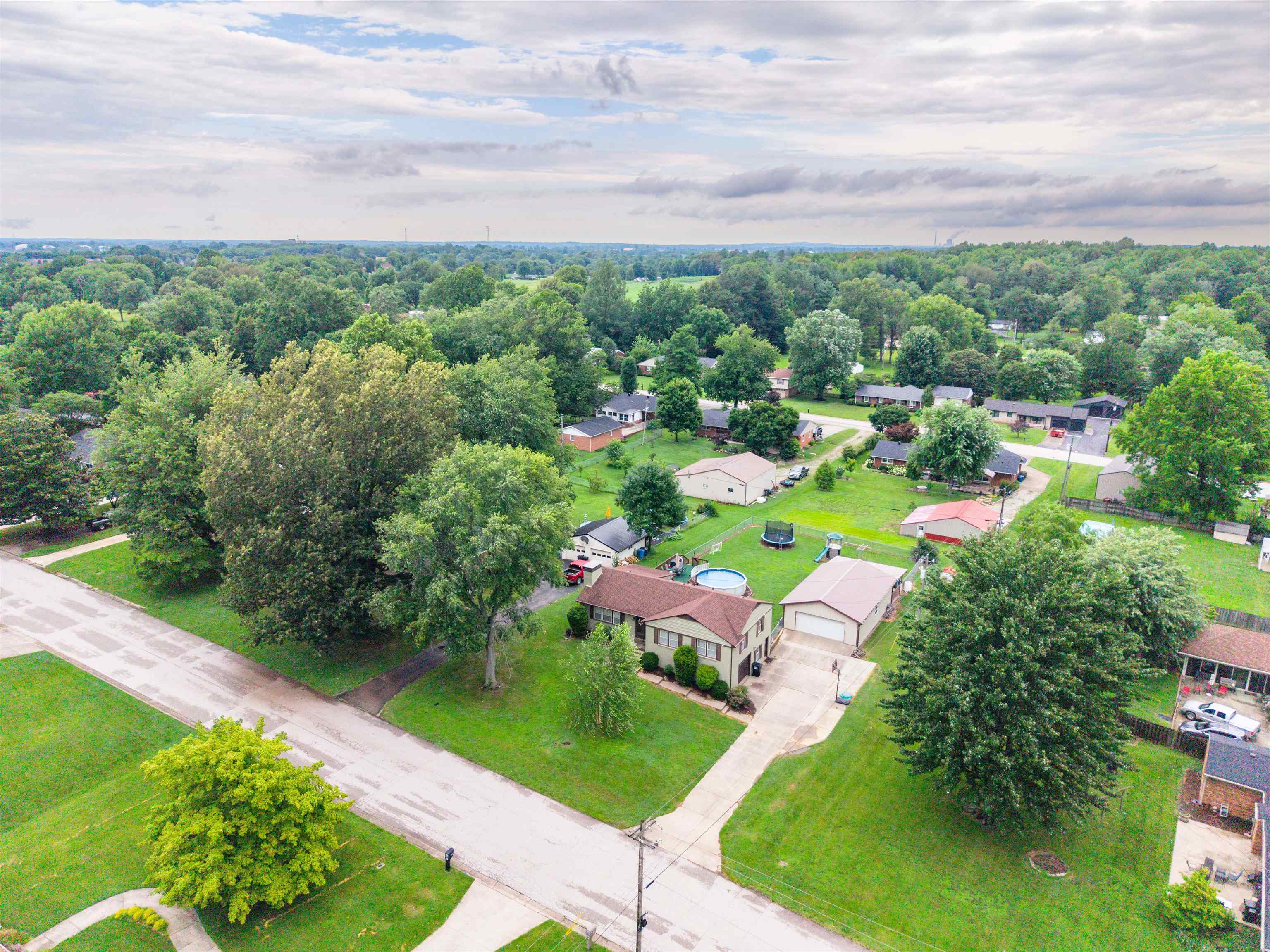 3955 Krystal Lane, Owensboro, Kentucky 42303, 4 Bedrooms Bedrooms, ,2 BathroomsBathrooms,Single Family Residence,For Sale,Krystal Lane,95126