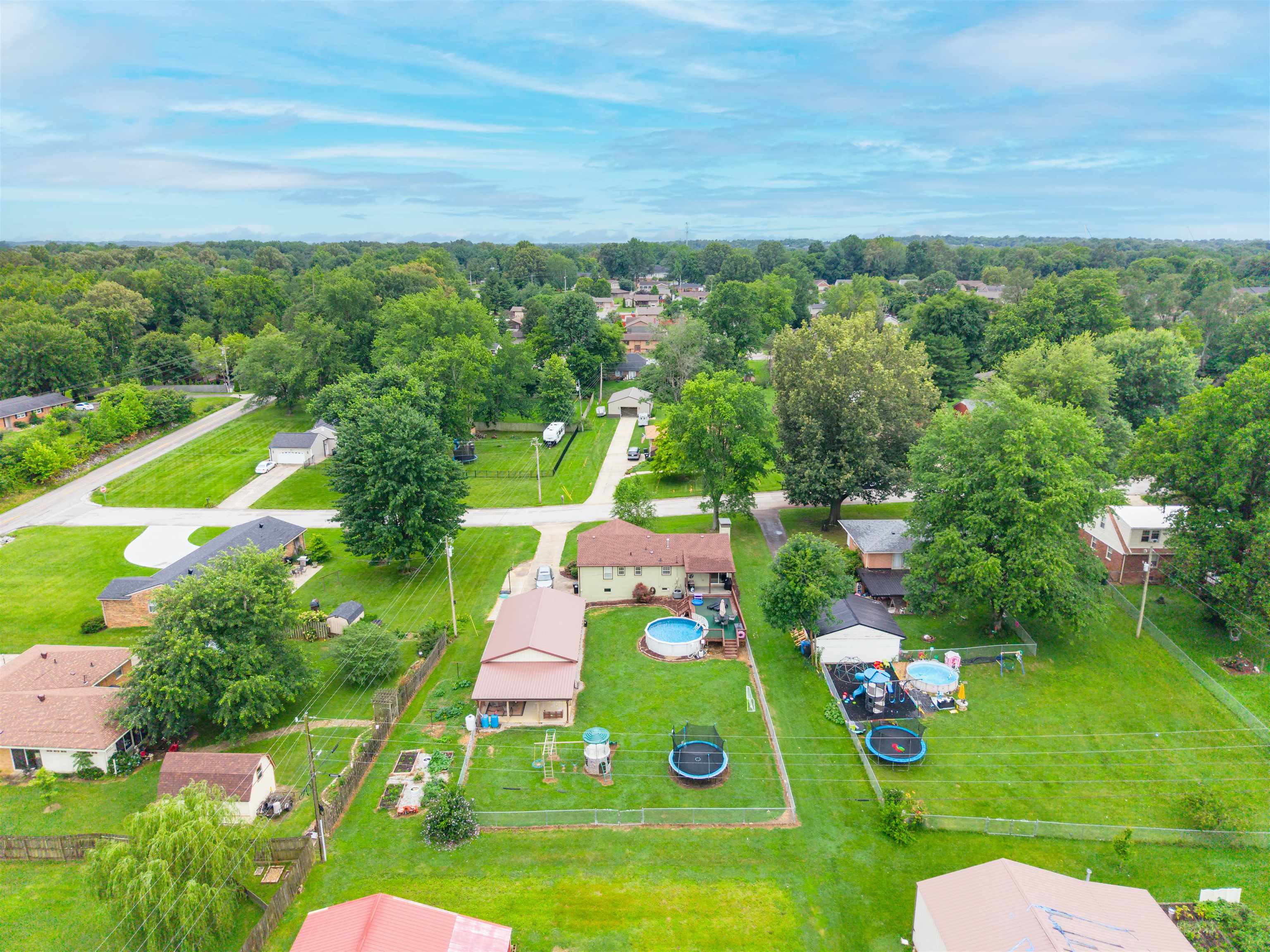 3955 Krystal Lane, Owensboro, Kentucky 42303, 4 Bedrooms Bedrooms, ,2 BathroomsBathrooms,Single Family Residence,For Sale,Krystal Lane,95126