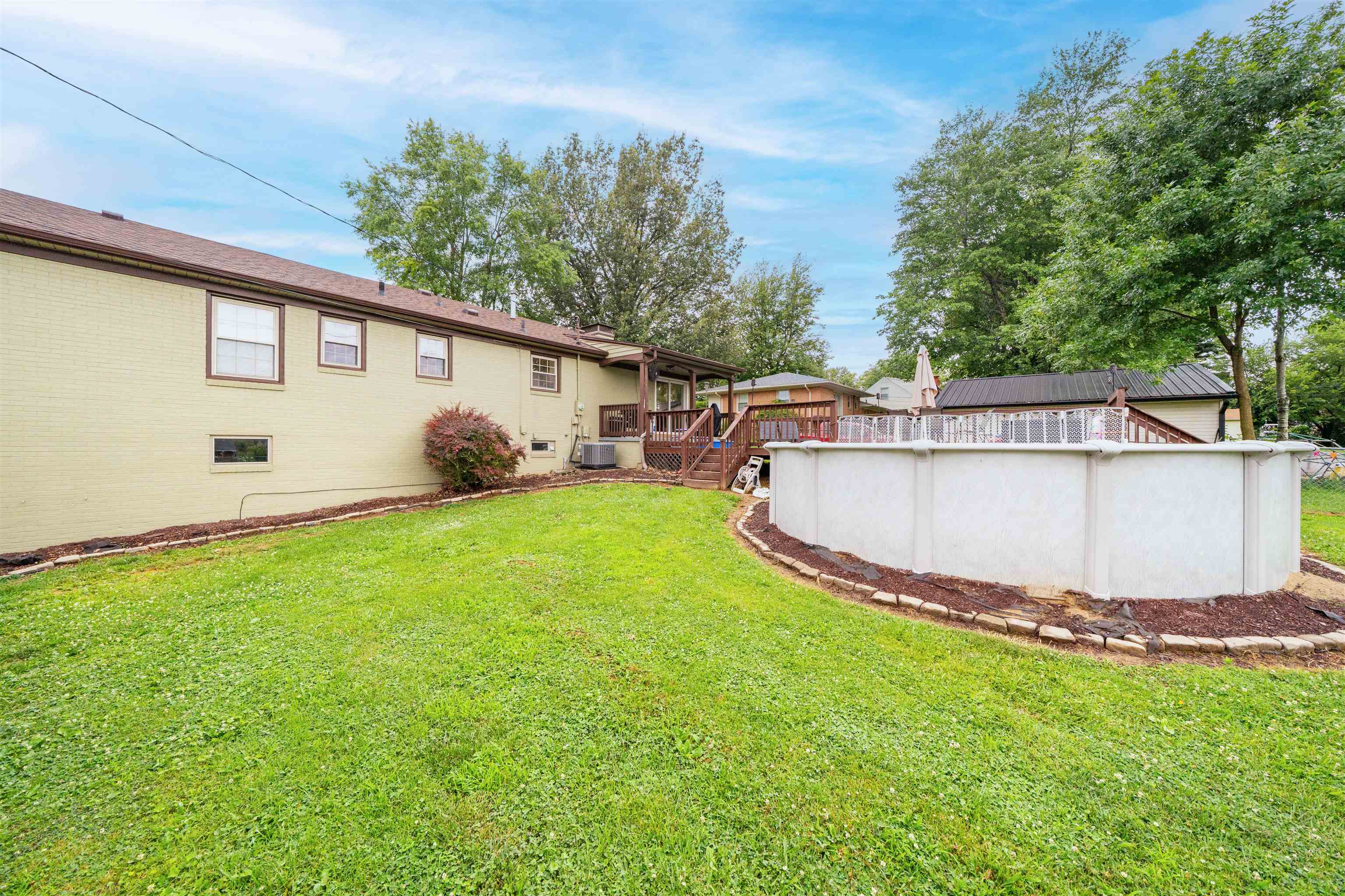 3955 Krystal Lane, Owensboro, Kentucky 42303, 4 Bedrooms Bedrooms, ,2 BathroomsBathrooms,Single Family Residence,For Sale,Krystal Lane,95126