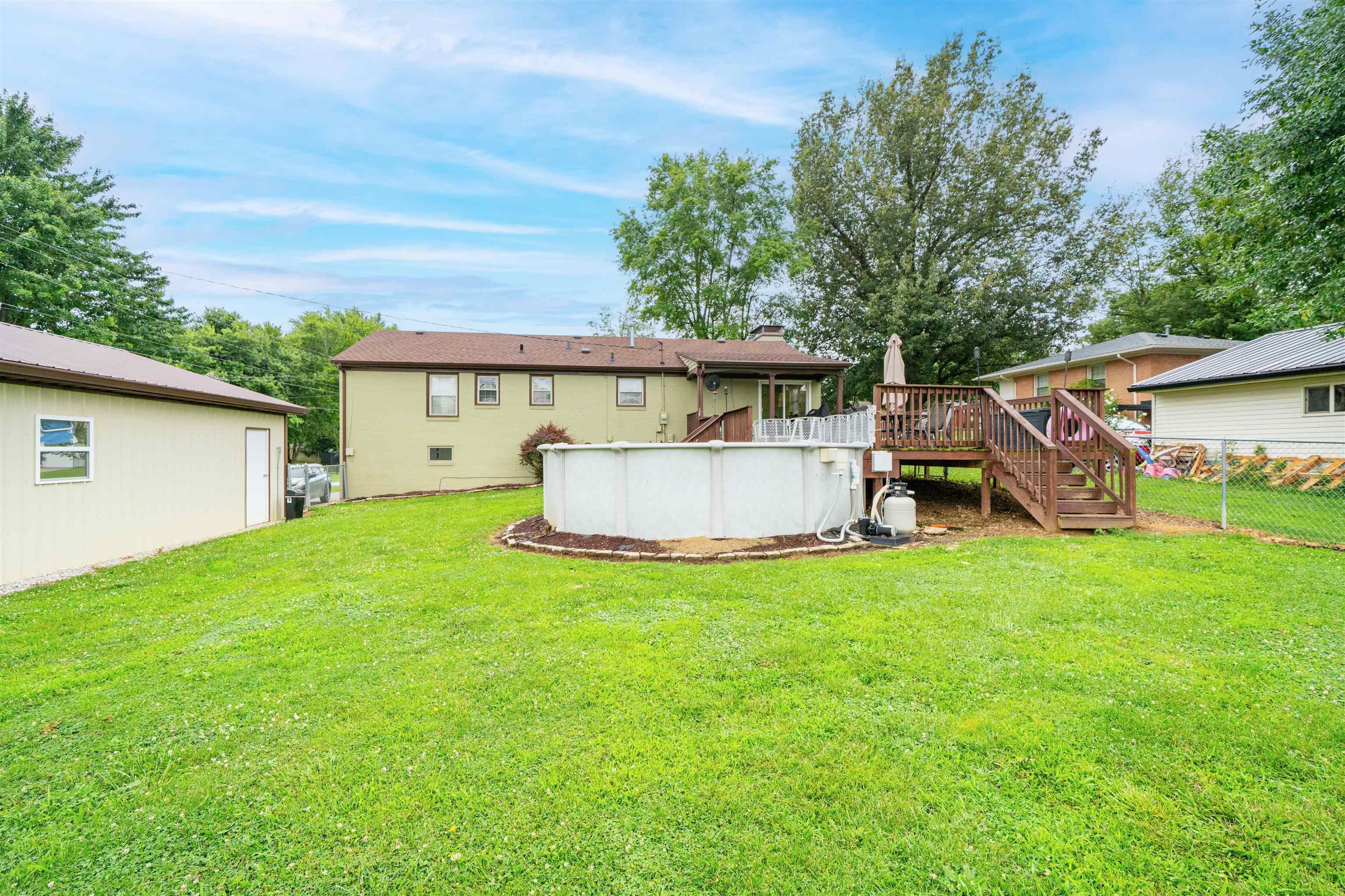 3955 Krystal Lane, Owensboro, Kentucky 42303, 4 Bedrooms Bedrooms, ,2 BathroomsBathrooms,Single Family Residence,For Sale,Krystal Lane,95126