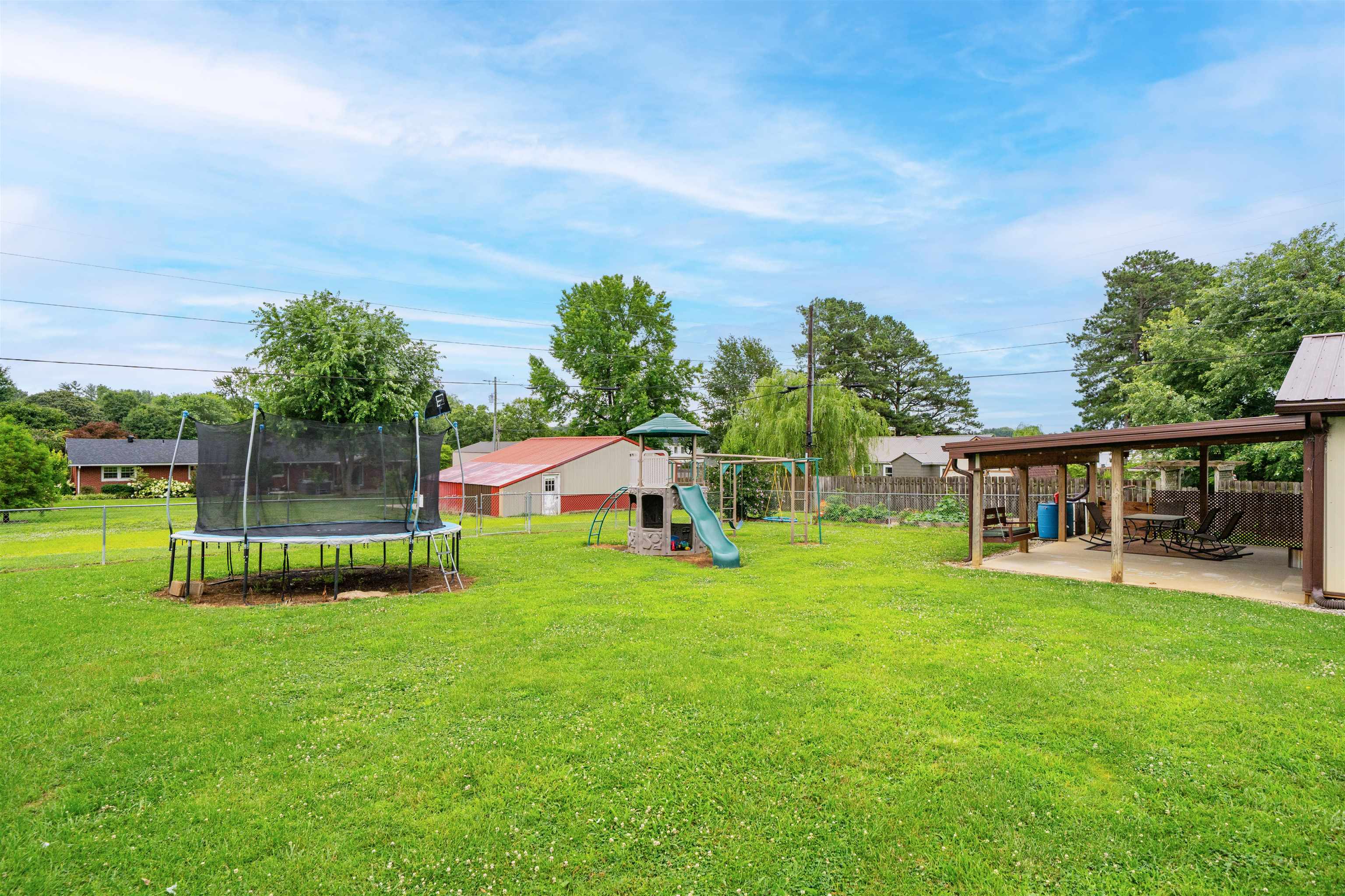 3955 Krystal Lane, Owensboro, Kentucky 42303, 4 Bedrooms Bedrooms, ,2 BathroomsBathrooms,Single Family Residence,For Sale,Krystal Lane,95126