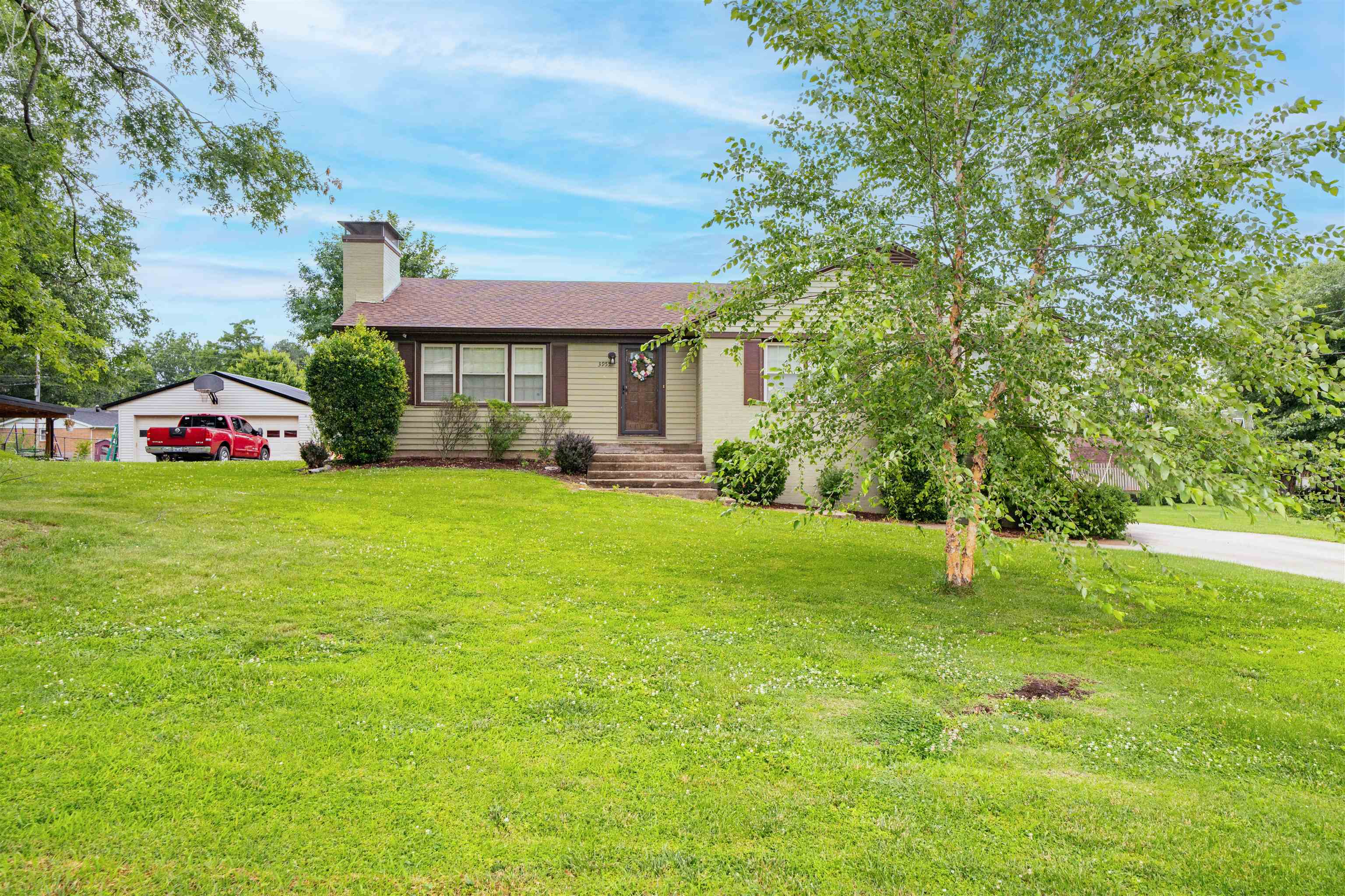 3955 Krystal Lane, Owensboro, Kentucky 42303, 4 Bedrooms Bedrooms, ,2 BathroomsBathrooms,Single Family Residence,For Sale,Krystal Lane,95126