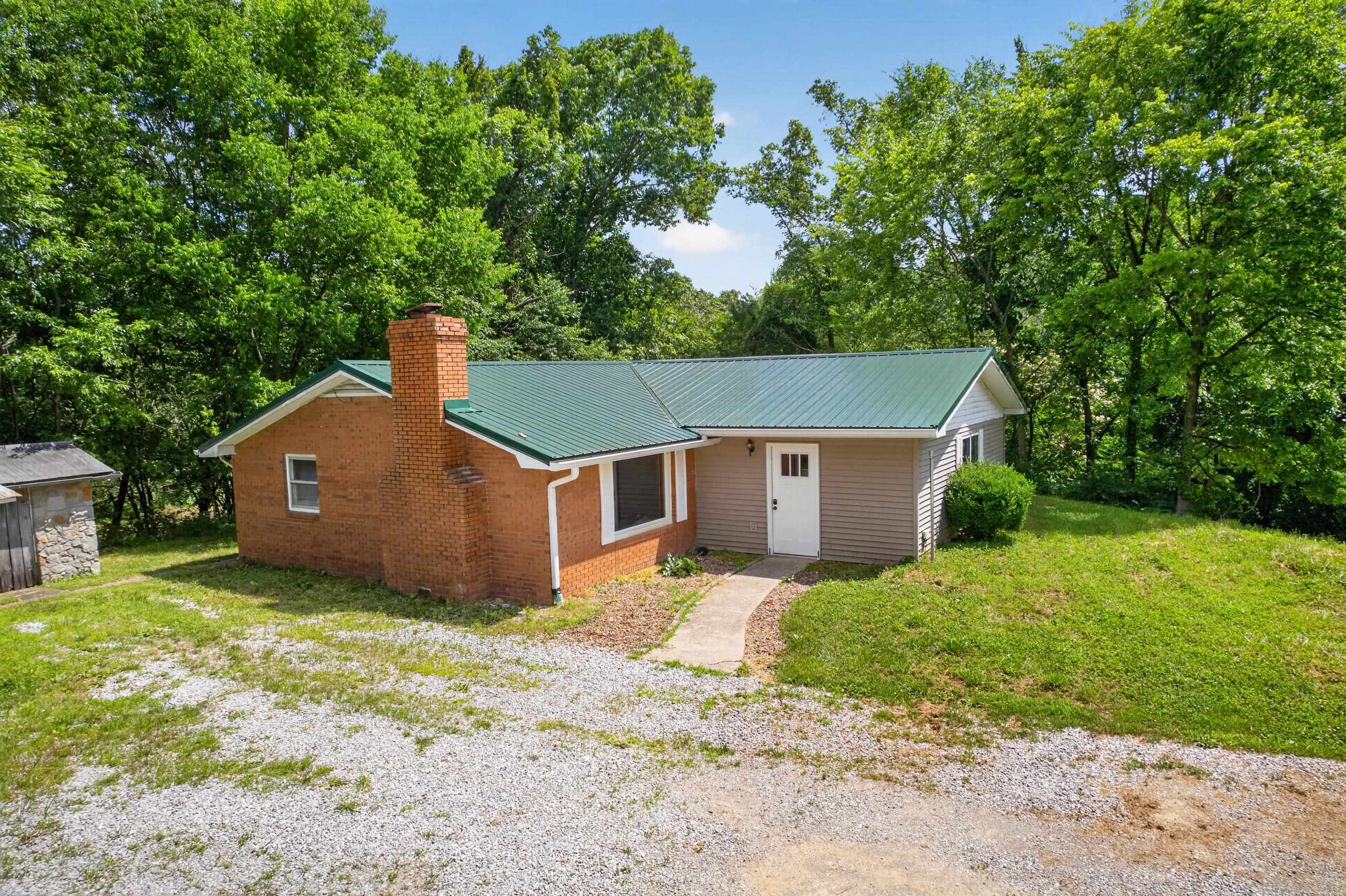 3268 Bethel Church Rd, Beaver Dam, Kentucky 42320, 3 Bedrooms Bedrooms, ,2 BathroomsBathrooms,Single Family Residence,For Sale,Bethel Church Rd,95127
