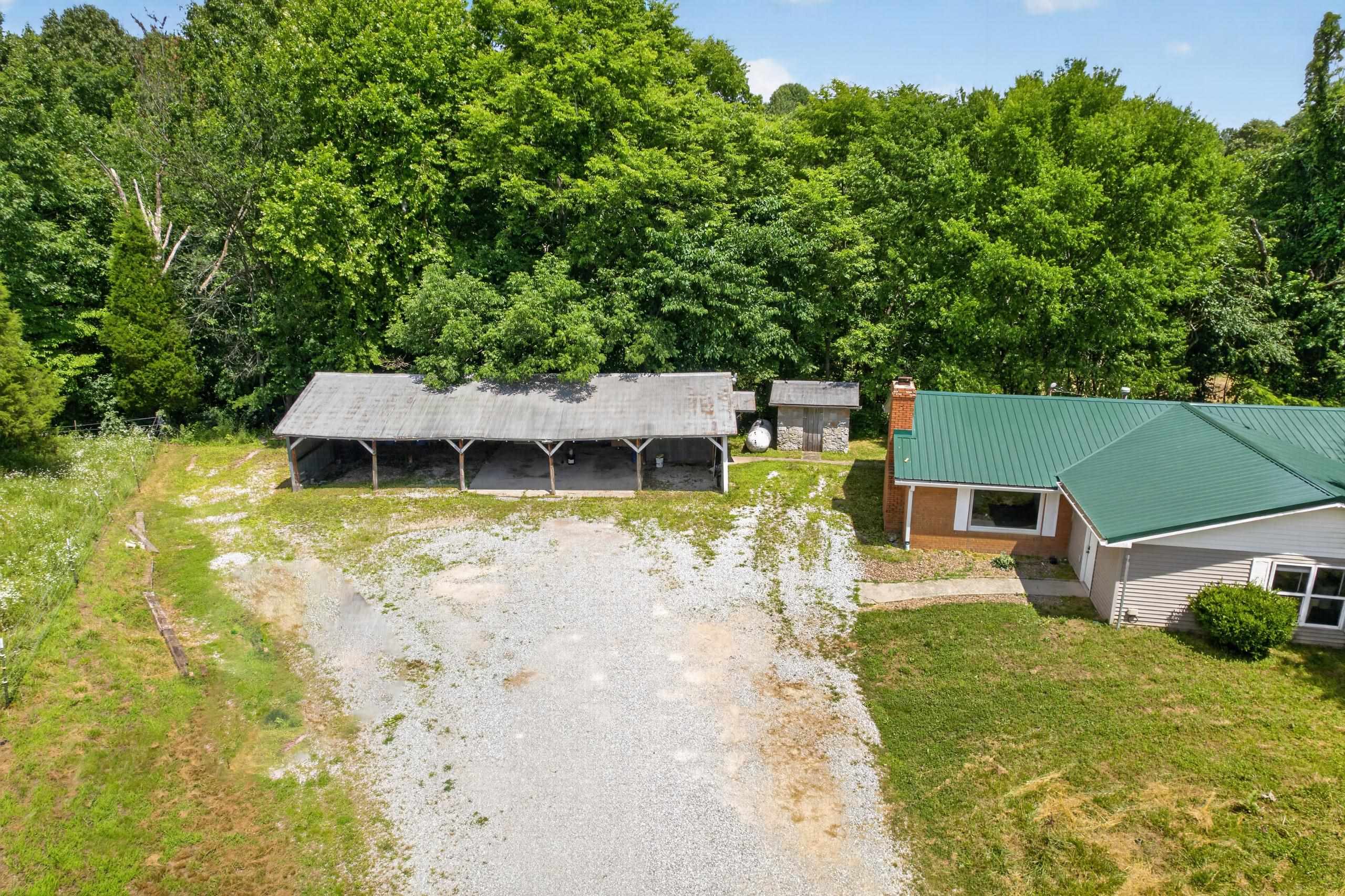 3268 Bethel Church Rd, Beaver Dam, Kentucky 42320, 3 Bedrooms Bedrooms, ,2 BathroomsBathrooms,Single Family Residence,For Sale,Bethel Church Rd,95127