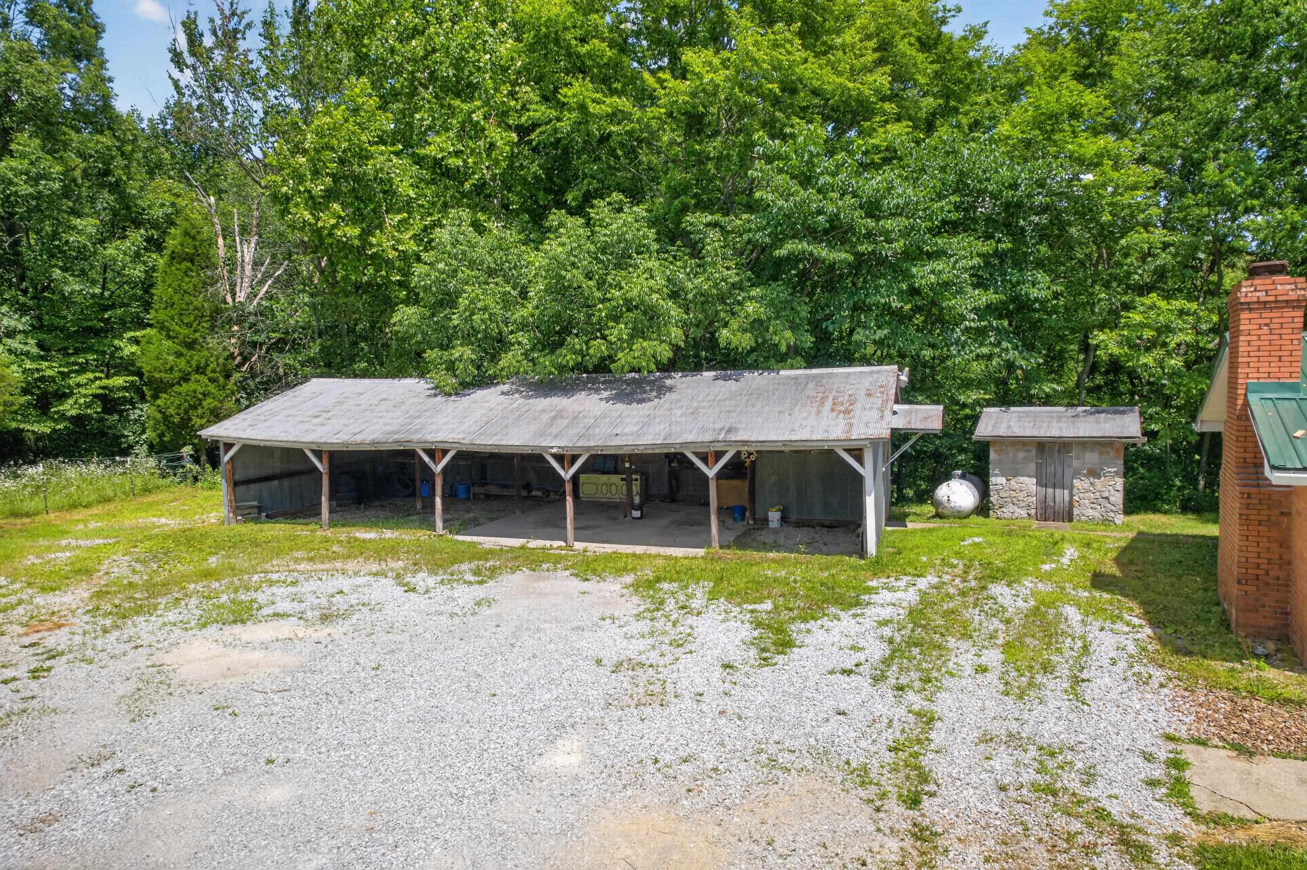 3268 Bethel Church Rd, Beaver Dam, Kentucky 42320, 3 Bedrooms Bedrooms, ,2 BathroomsBathrooms,Single Family Residence,For Sale,Bethel Church Rd,95127