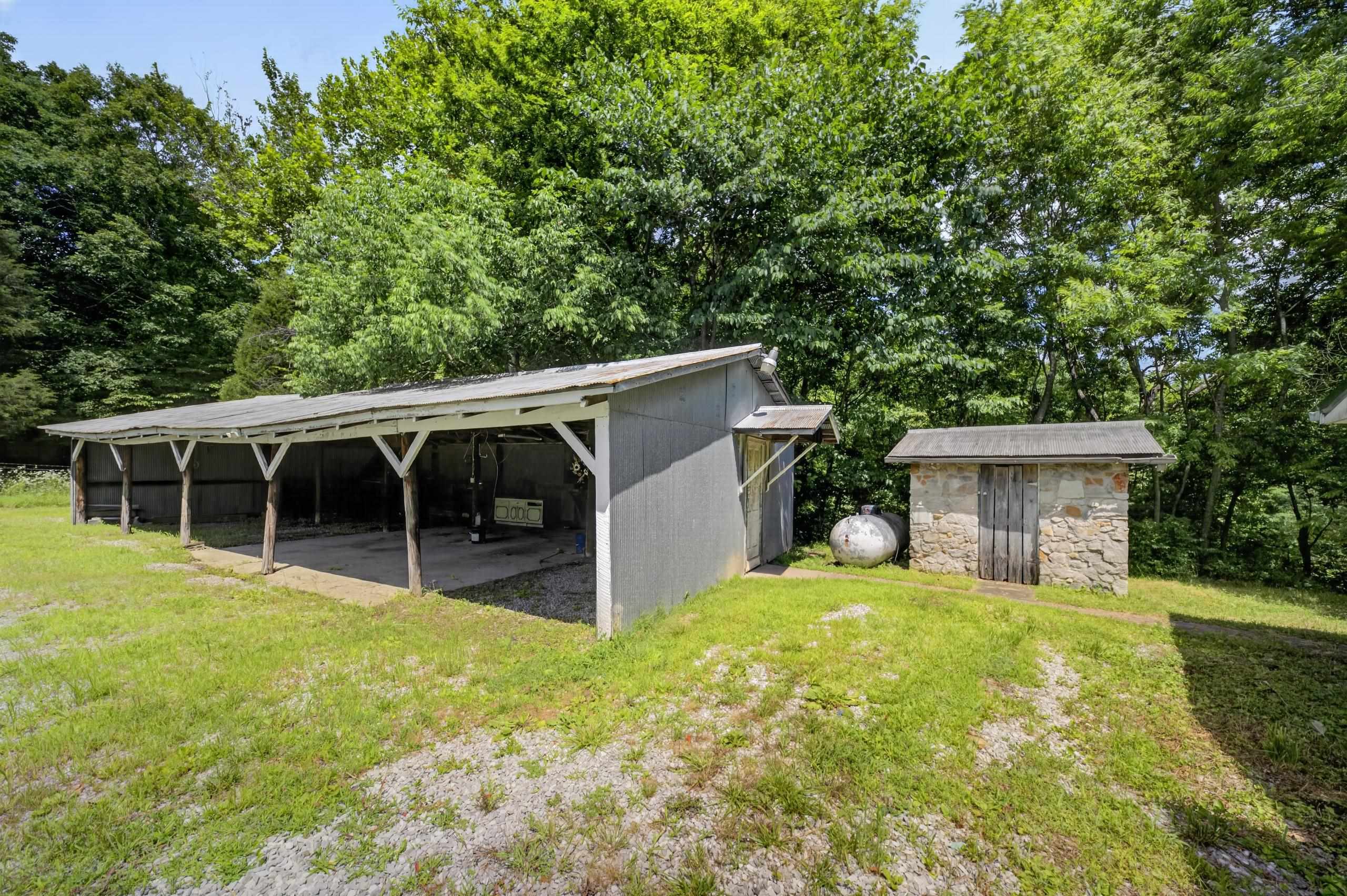 3268 Bethel Church Rd, Beaver Dam, Kentucky 42320, 3 Bedrooms Bedrooms, ,2 BathroomsBathrooms,Single Family Residence,For Sale,Bethel Church Rd,95127