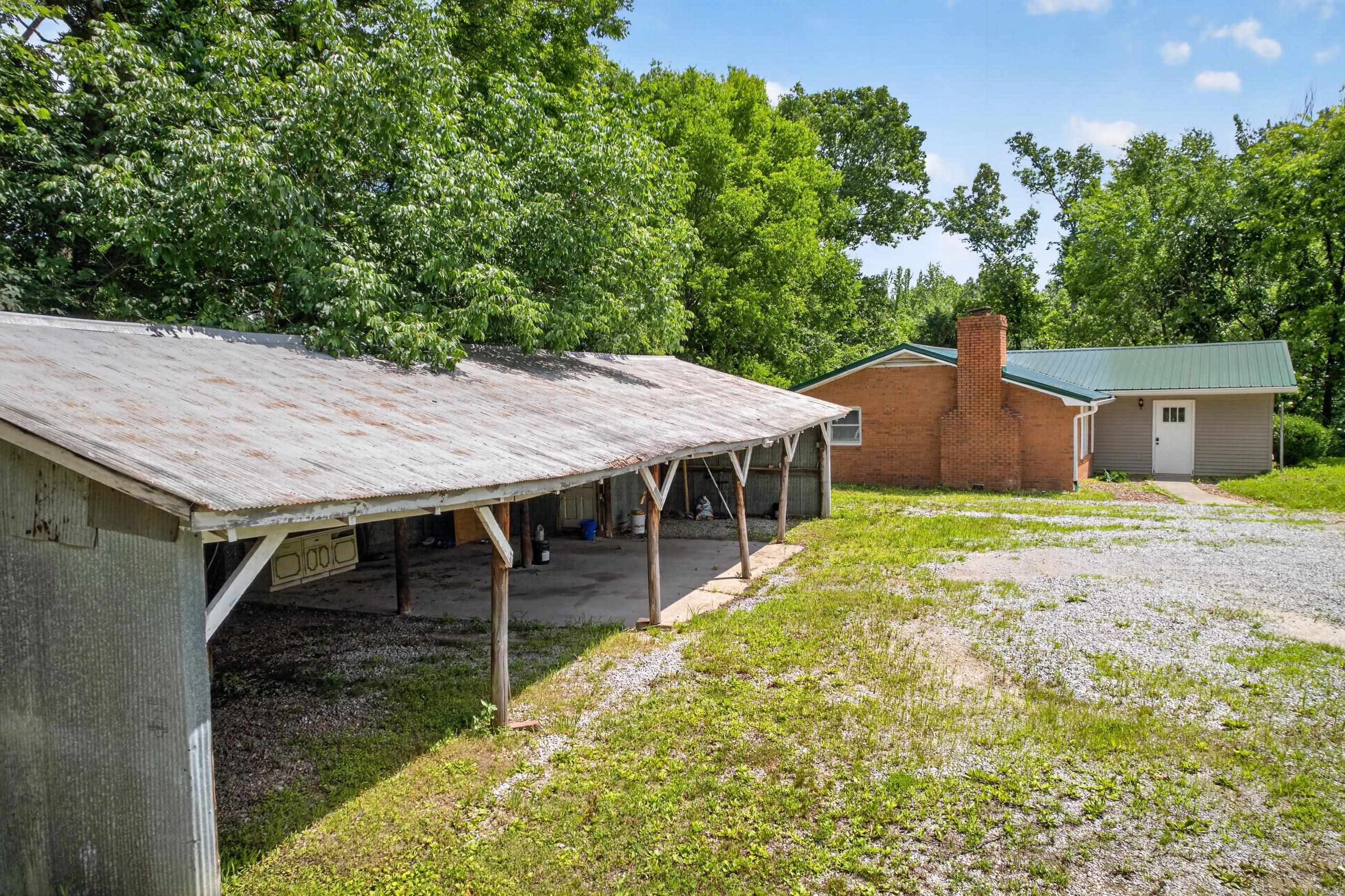 3268 Bethel Church Rd, Beaver Dam, Kentucky 42320, 3 Bedrooms Bedrooms, ,2 BathroomsBathrooms,Single Family Residence,For Sale,Bethel Church Rd,95127