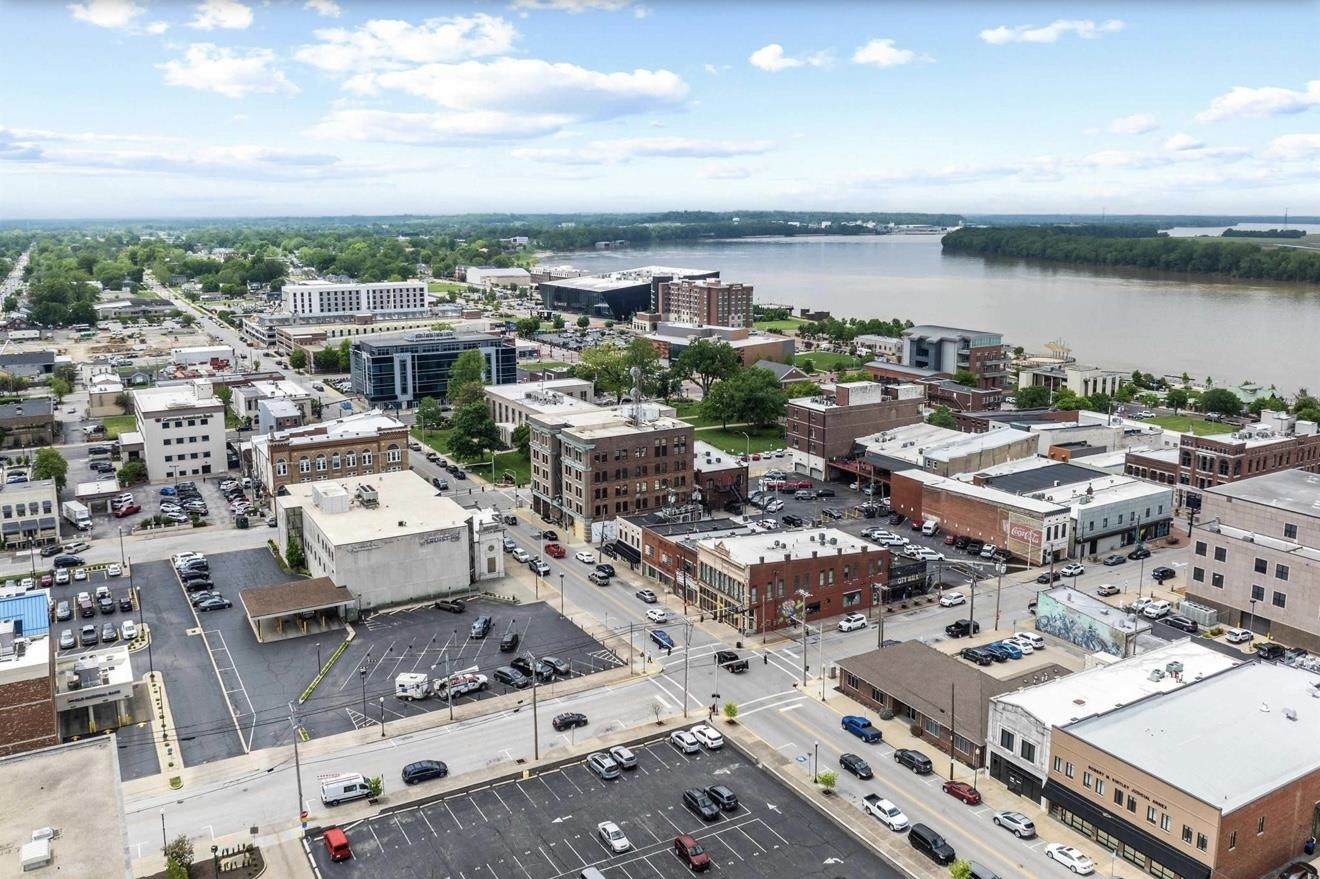 227 Saint Ann St, Owensboro, Kentucky 42303, ,Office,For Sale,Saint Ann St,95128