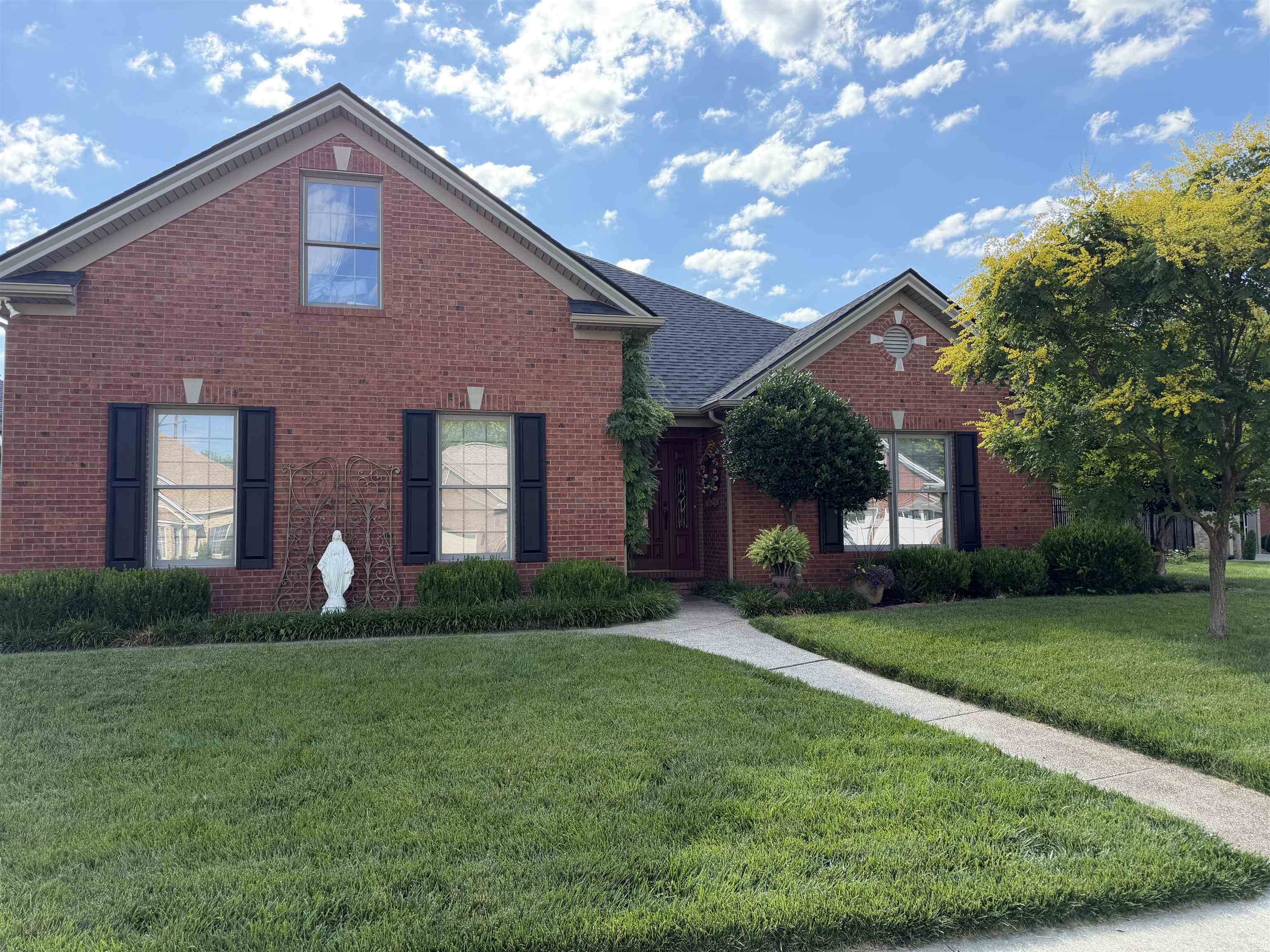 1604 Creek Haven Loop, Owensboro, Kentucky 42303, 3 Bedrooms Bedrooms, ,3 BathroomsBathrooms,Single Family Residence,For Sale,Creek Haven Loop,95133