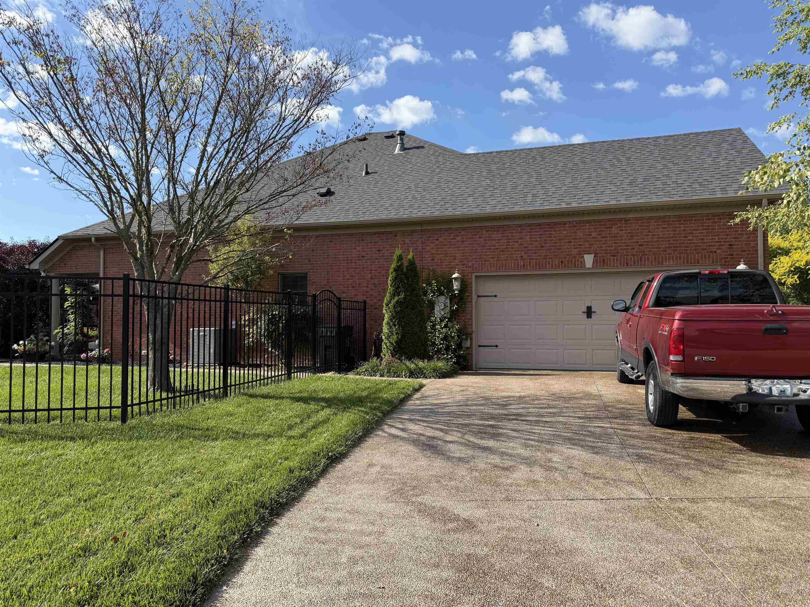 1604 Creek Haven Loop, Owensboro, Kentucky 42303, 3 Bedrooms Bedrooms, ,3 BathroomsBathrooms,Single Family Residence,For Sale,Creek Haven Loop,95133