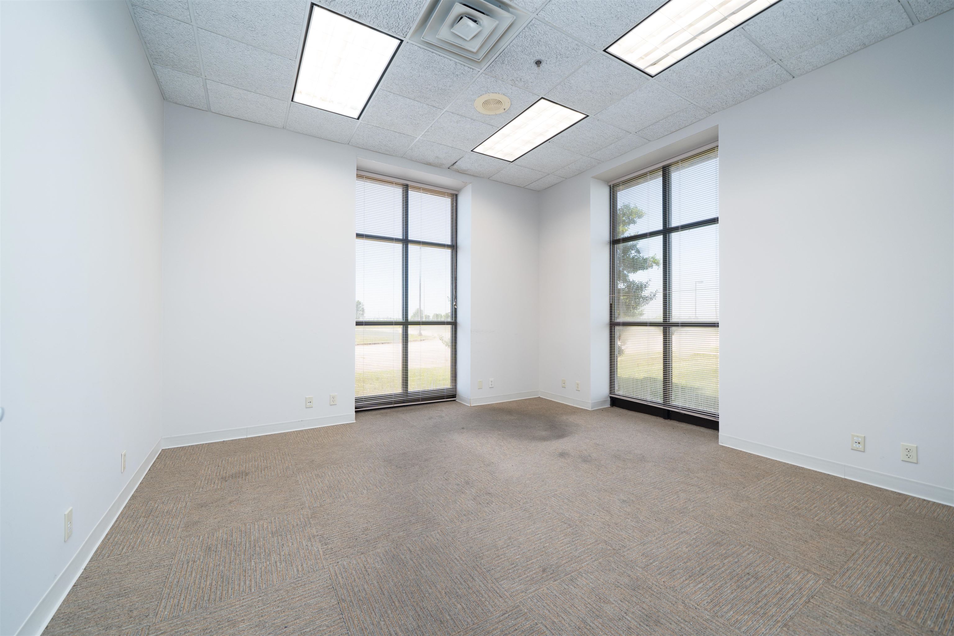 3001 Tamarack Road, Owensboro, Kentucky 42301, ,Industrial,For Sale,Tamarack Road,95155