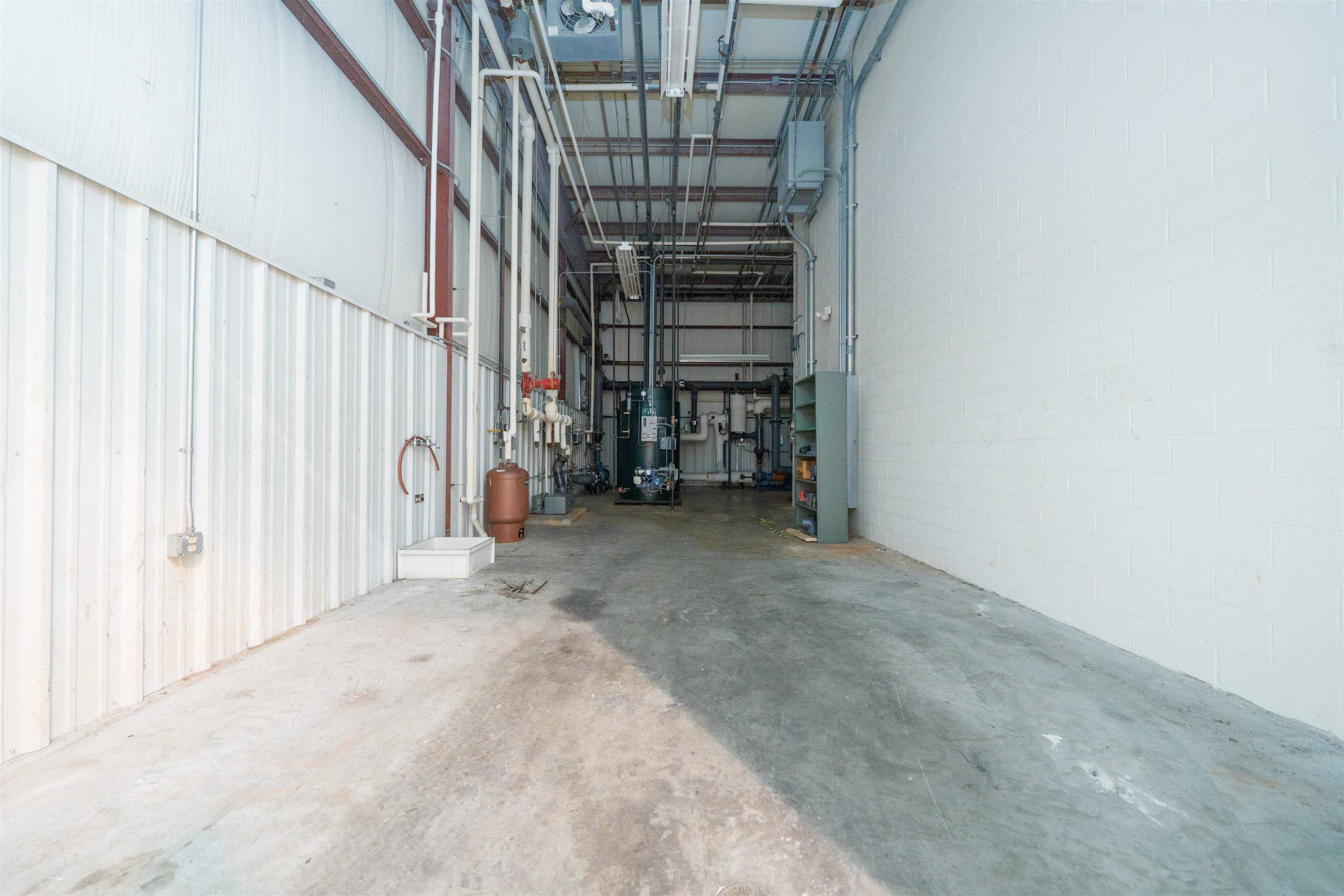 3001 Tamarack Road, Owensboro, Kentucky 42301, ,Industrial,For Sale,Tamarack Road,95155