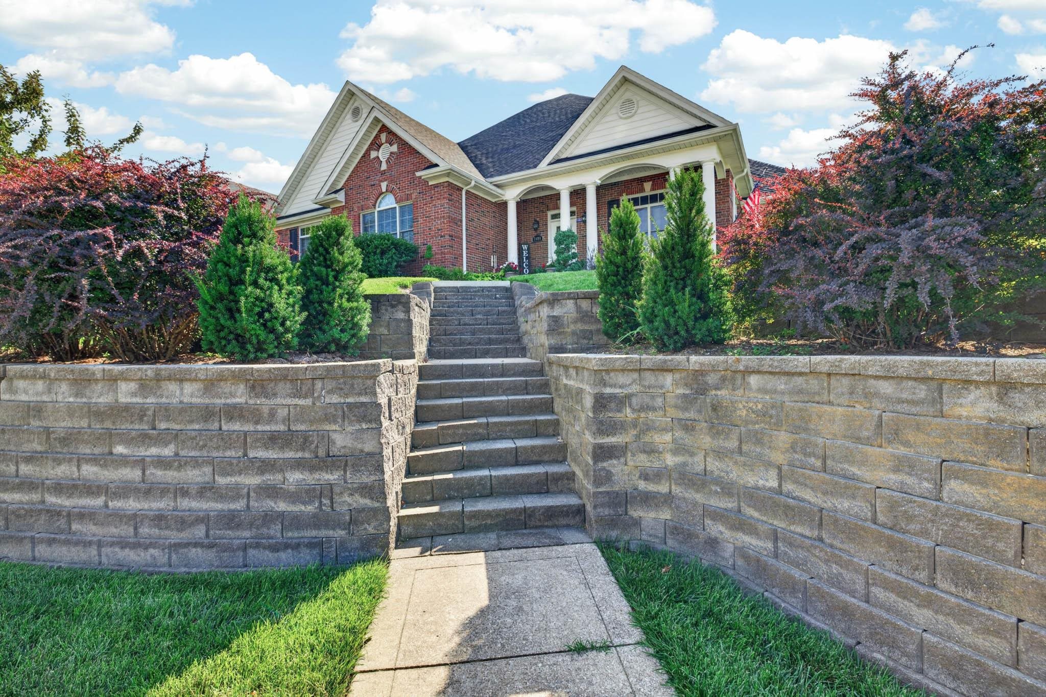 2499 Hillbrooke Pkwy, Owensboro, Kentucky 42303, 3 Bedrooms Bedrooms, ,2 BathroomsBathrooms,Single Family Residence,For Sale,Hillbrooke Pkwy,95161