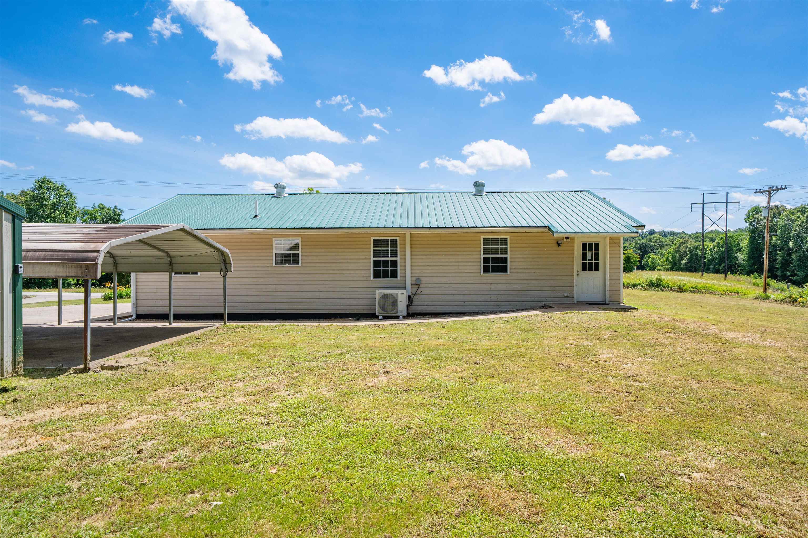 5813 State Route 54 E, Fordsville, Kentucky 42343, 3 Bedrooms Bedrooms, ,1 BathroomBathrooms,Single Family Residence,For Sale,State Route 54 E,95164