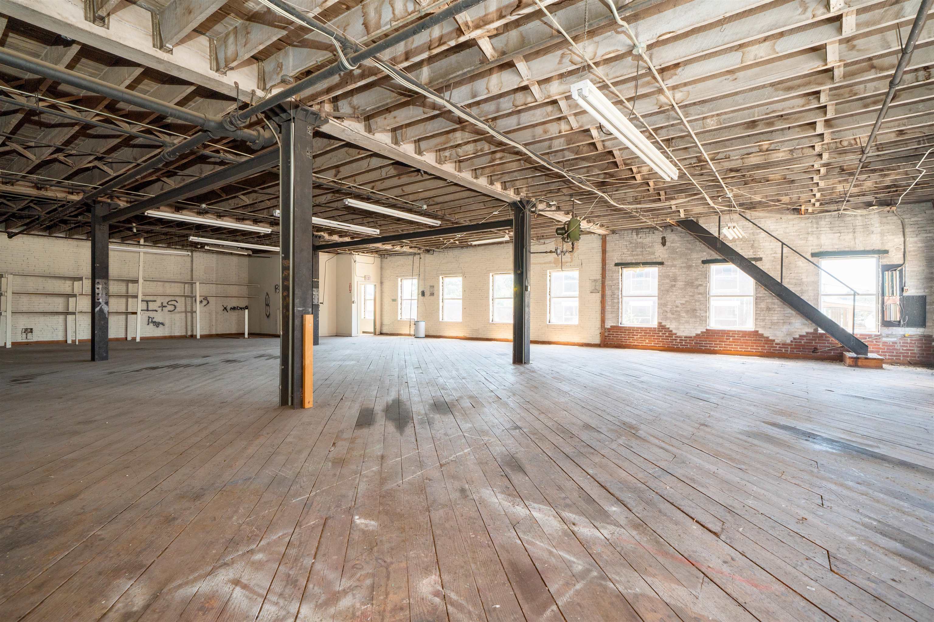 401 2nd Street, Owensboro, Kentucky 42303, ,Industrial,For Sale,2nd Street,95168