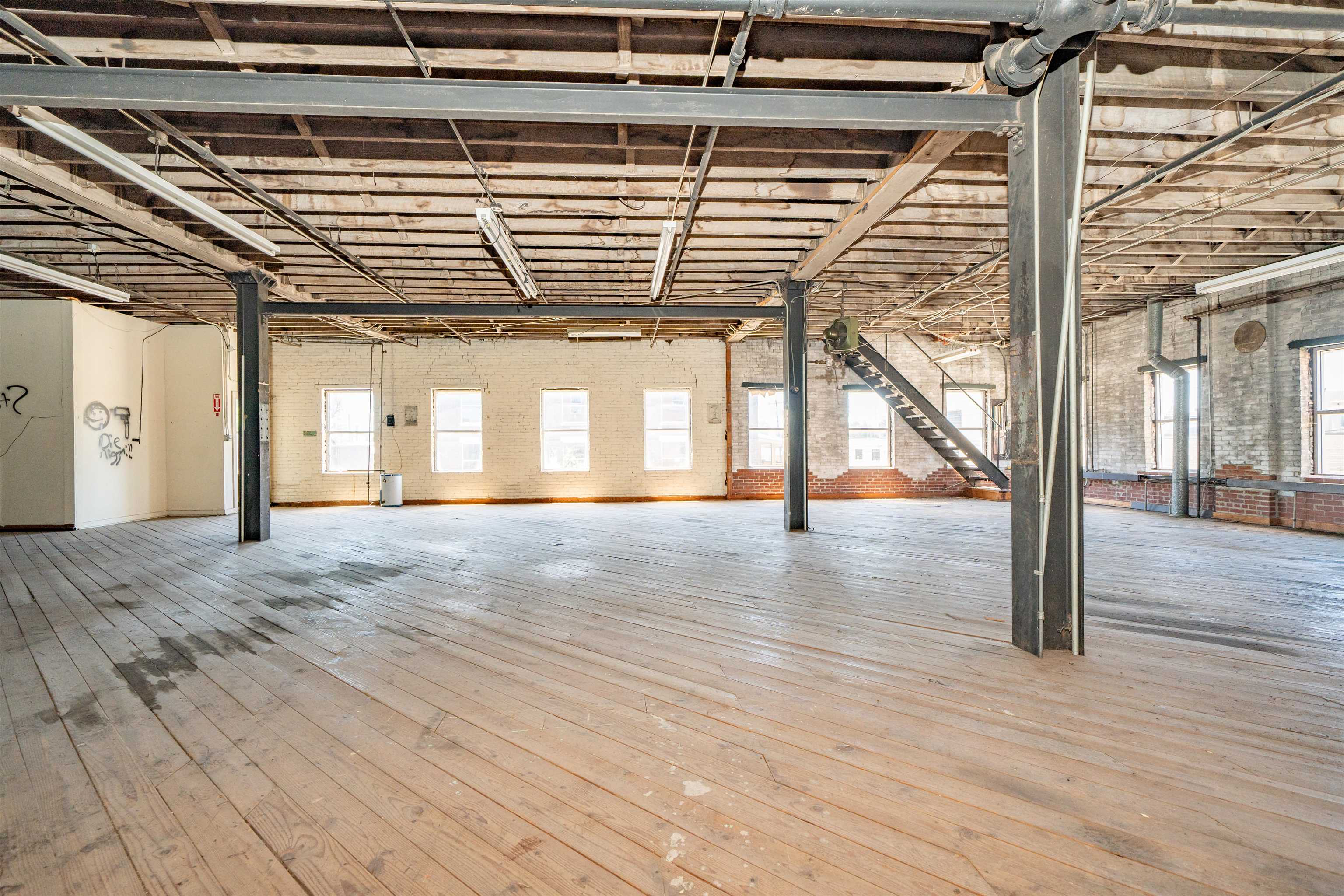 401 2nd Street, Owensboro, Kentucky 42303, ,Industrial,For Sale,2nd Street,95168