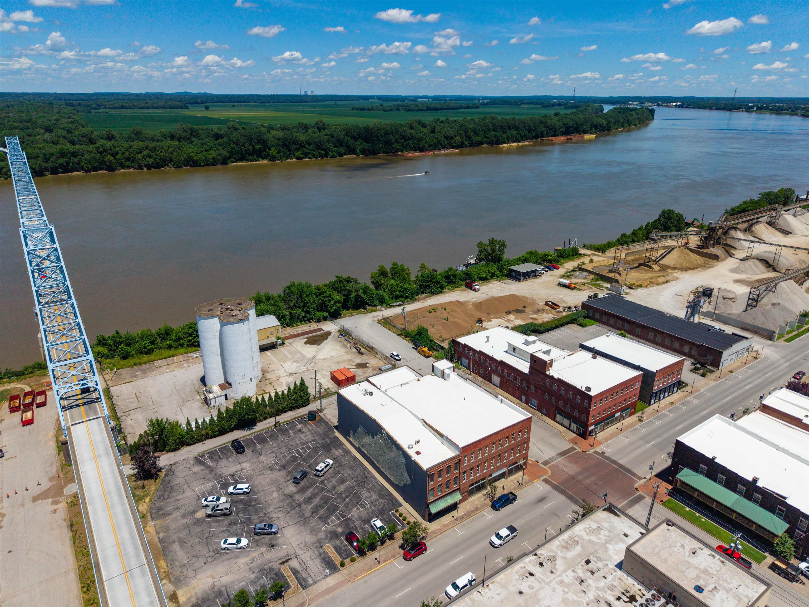 401 2nd Street, Owensboro, Kentucky 42303, ,Industrial,For Sale,2nd Street,95168