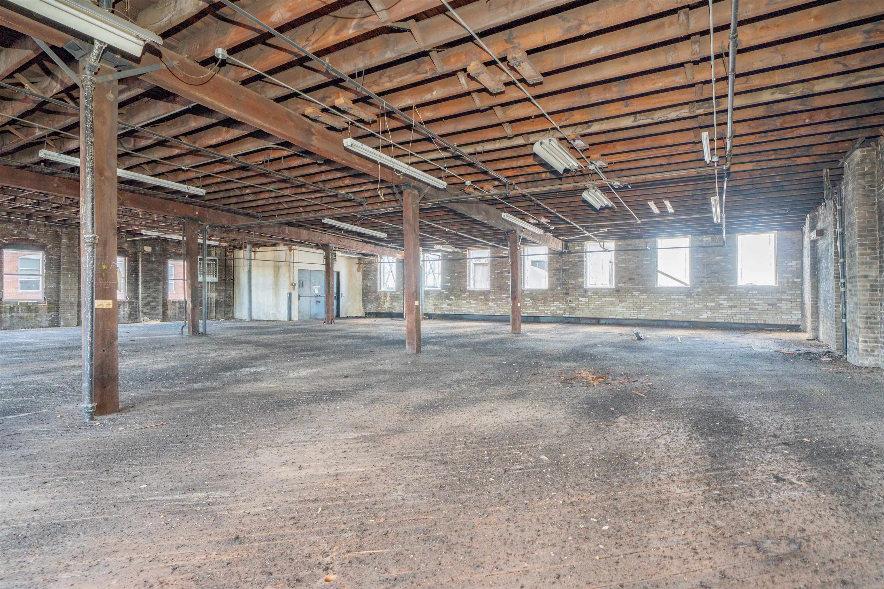 401 2nd Street, Owensboro, Kentucky 42303, ,Industrial,For Sale,2nd Street,95168