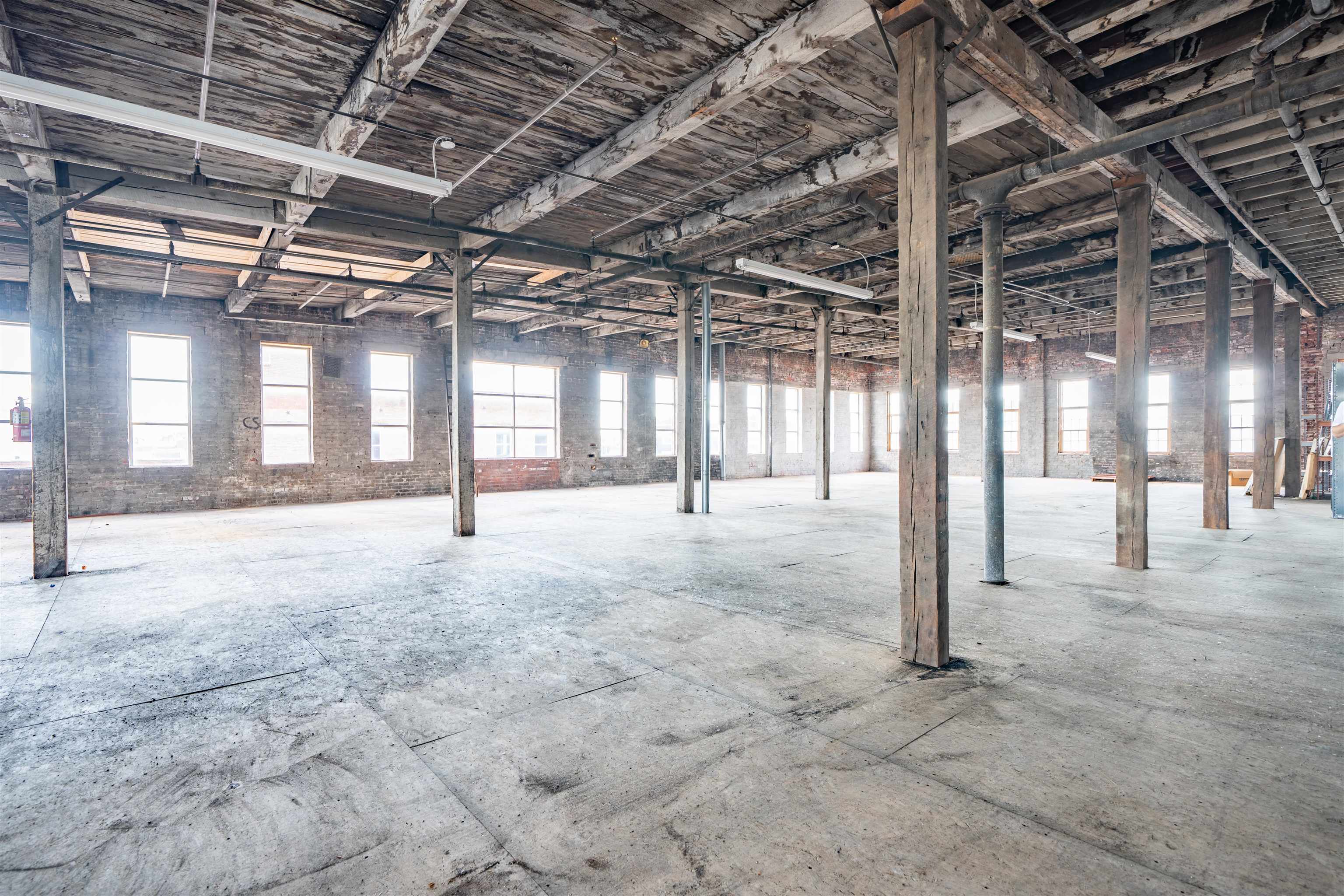 321 2nd Street, Owensboro, Kentucky 42303, ,Industrial,For Sale,2nd Street,95170