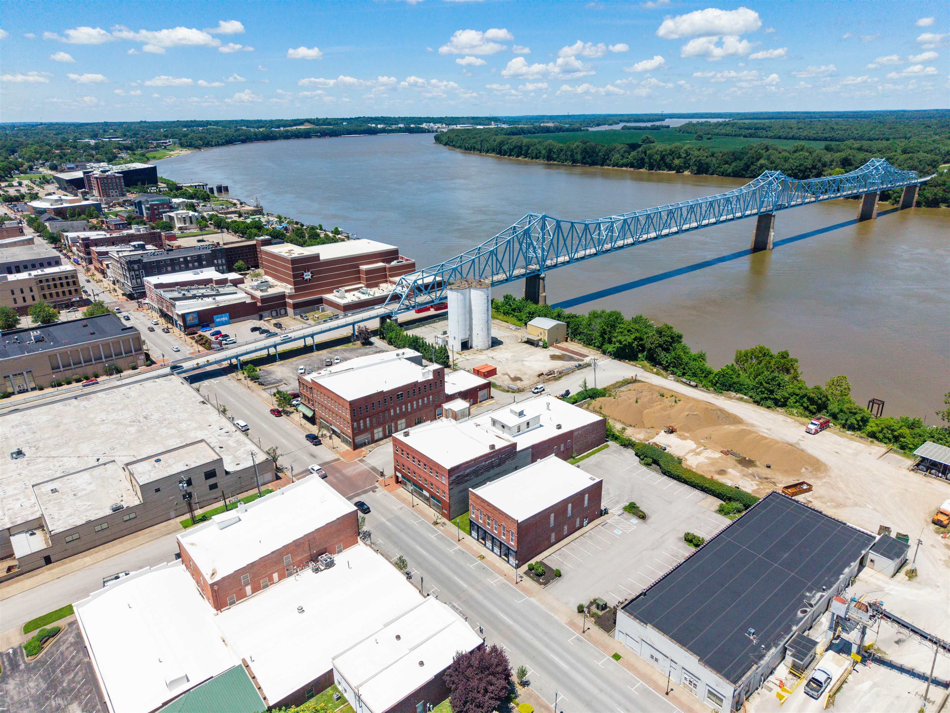 321 2nd Street, Owensboro, Kentucky 42303, ,Industrial,For Sale,2nd Street,95170