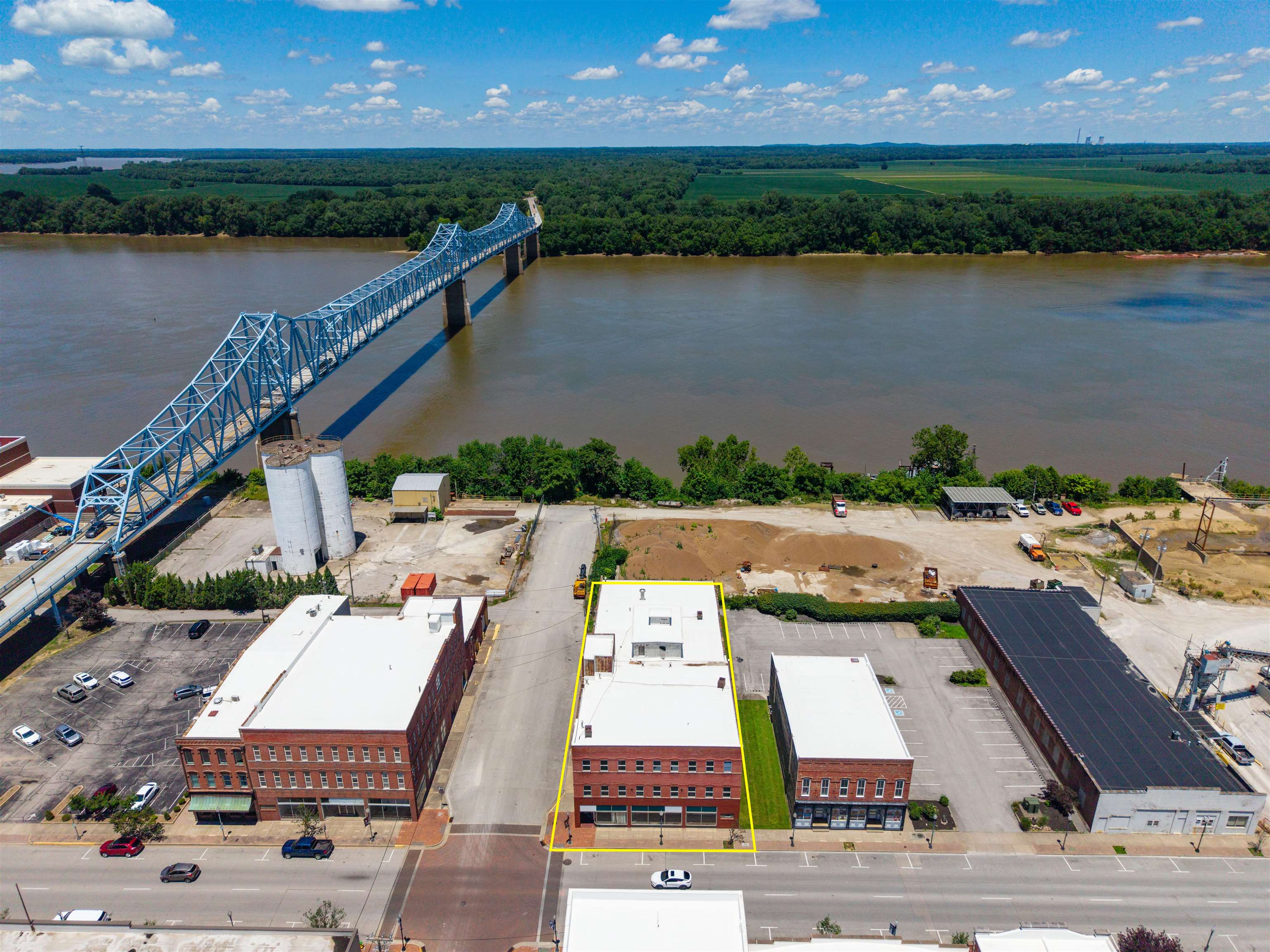321 2nd Street, Owensboro, Kentucky 42303, ,Industrial,For Sale,2nd Street,95170