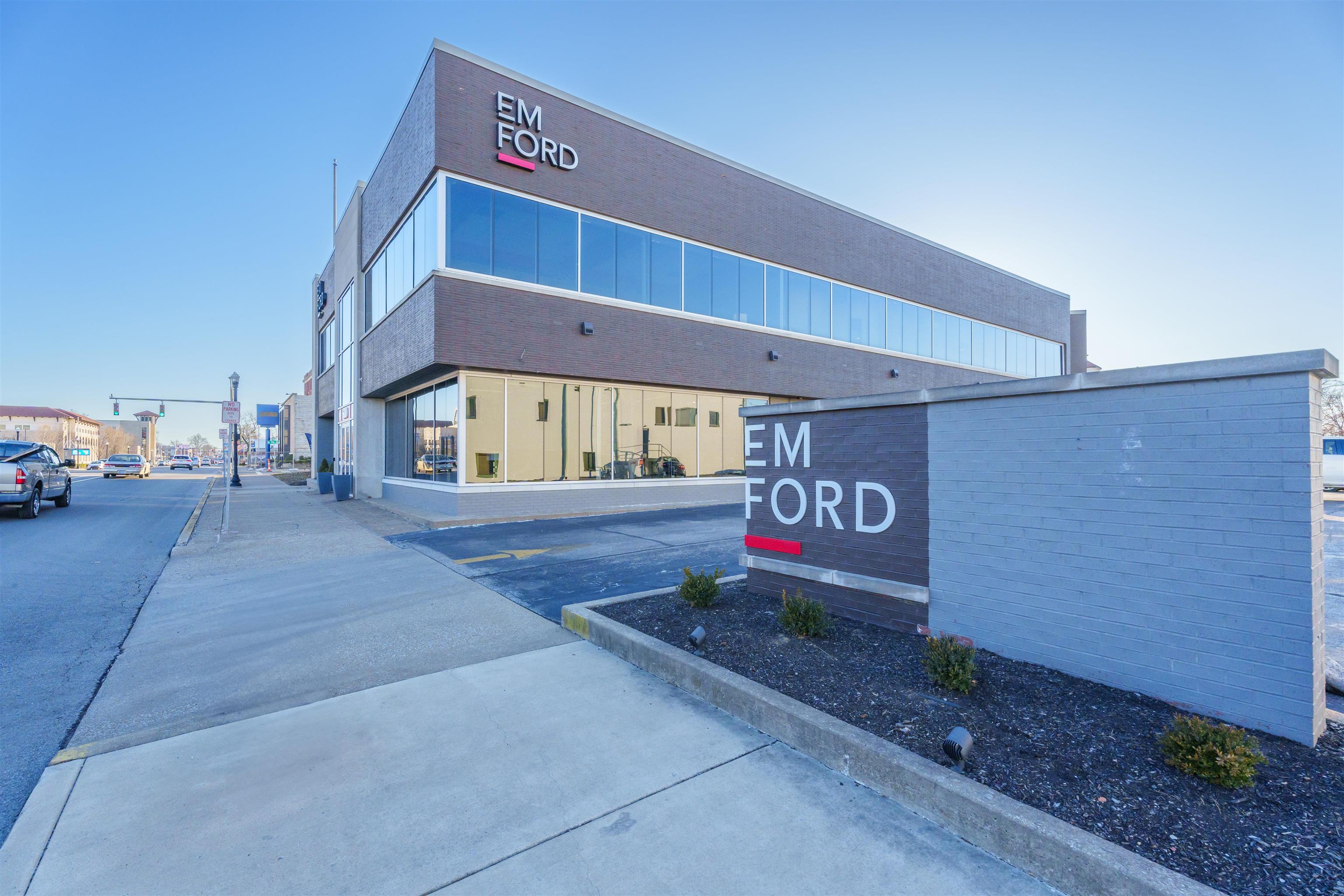 600 Frederica Street, Owensboro, Kentucky 42301, ,Office,For Sale,Frederica Street,95176
