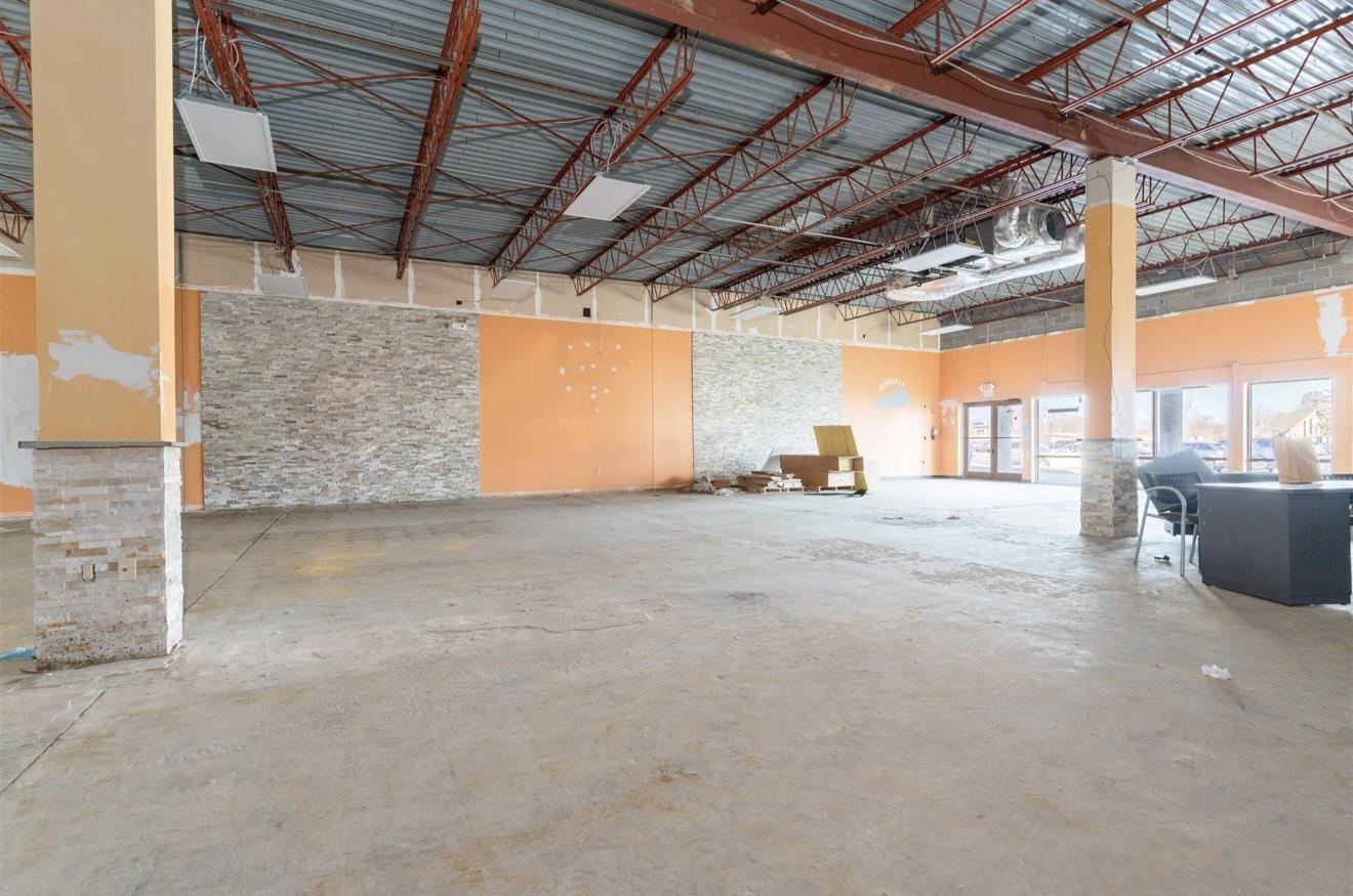 3980 Frederica St, Owensboro, Kentucky 42301, ,Retail,For Sale,Frederica St,95177