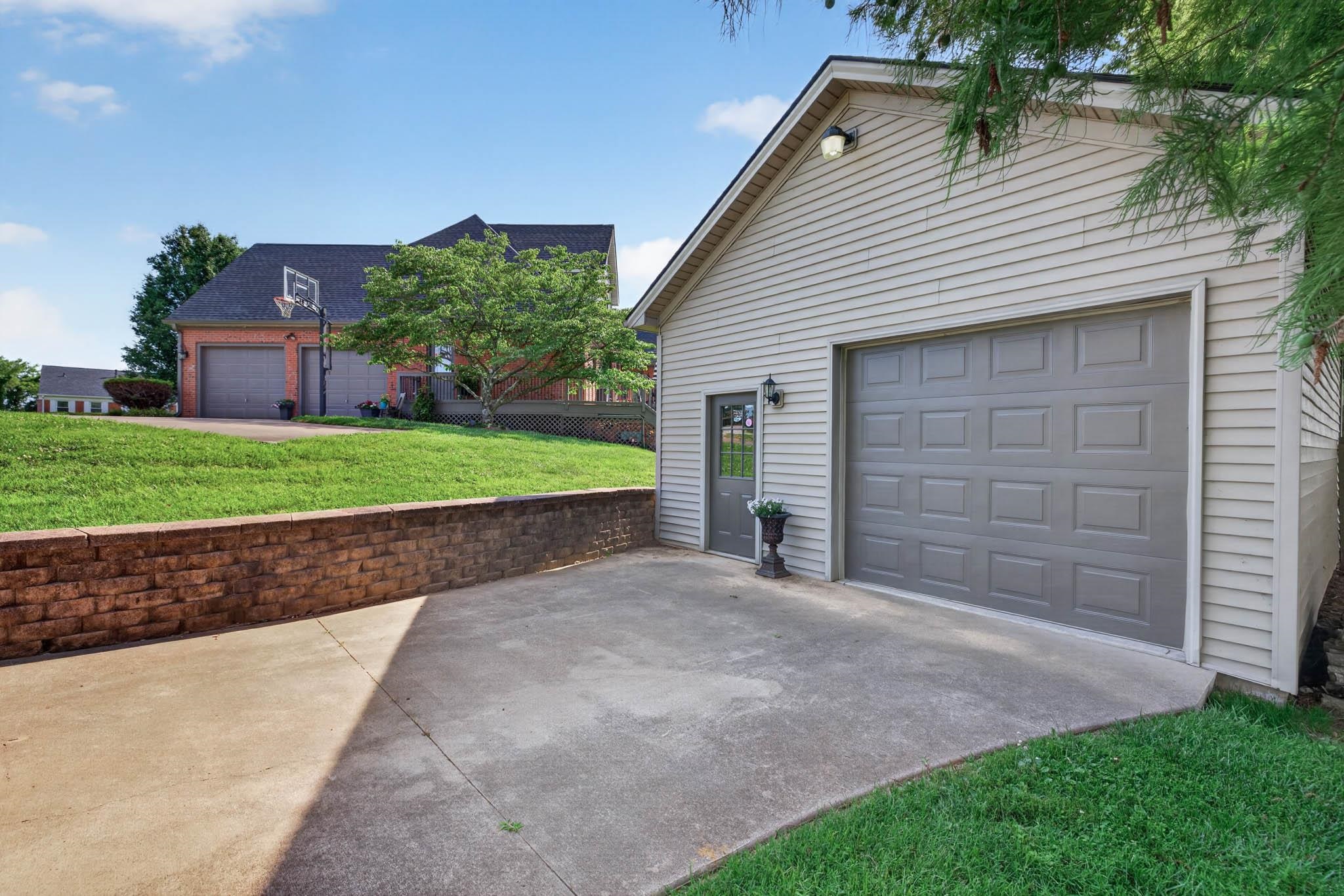 3473 London Pike, Philpot, Kentucky 42366, 4 Bedrooms Bedrooms, ,3 BathroomsBathrooms,Single Family Residence,For Sale,London Pike,95183